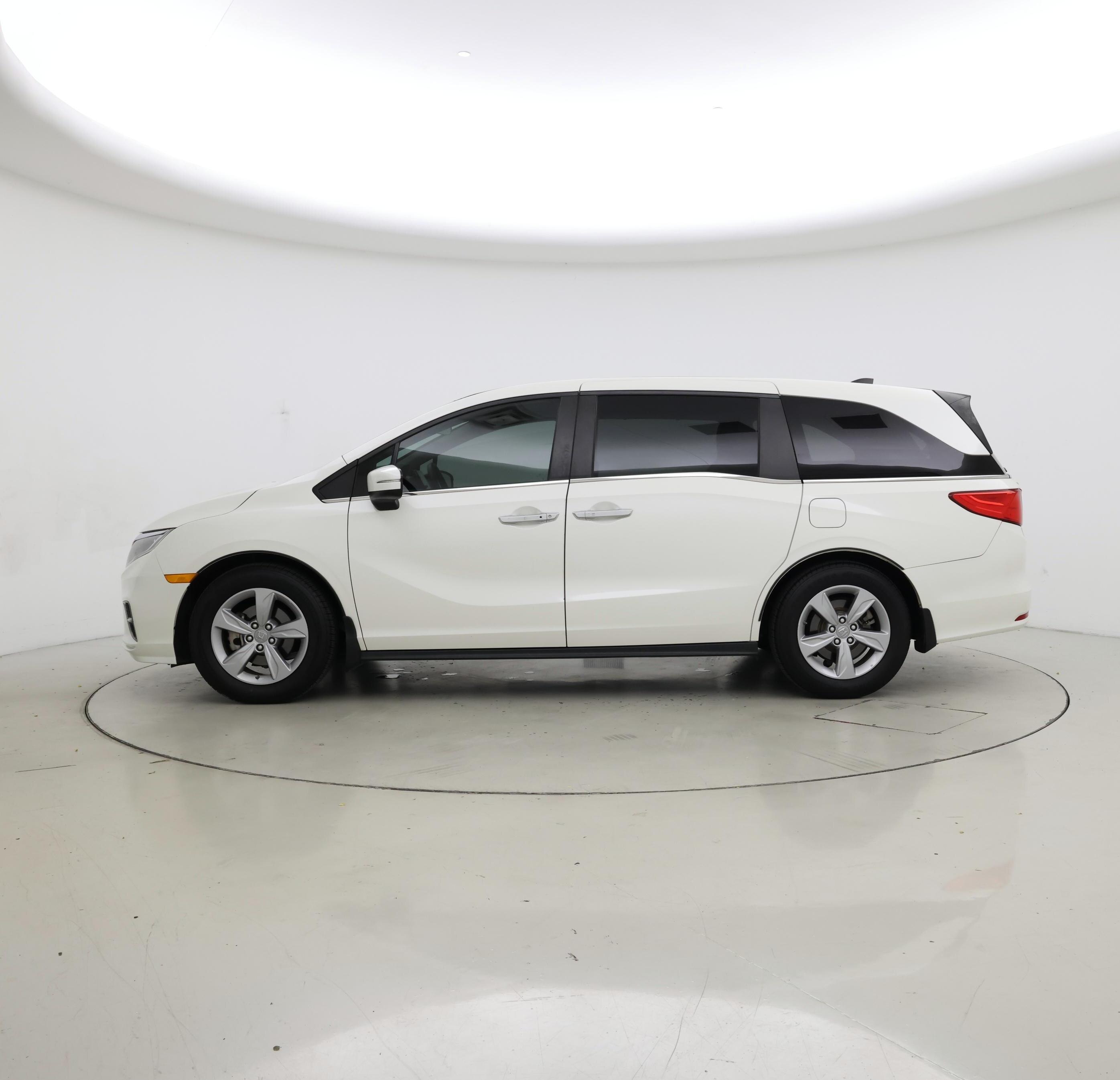 Thumbnail: 2019 Honda Odyssey - 3