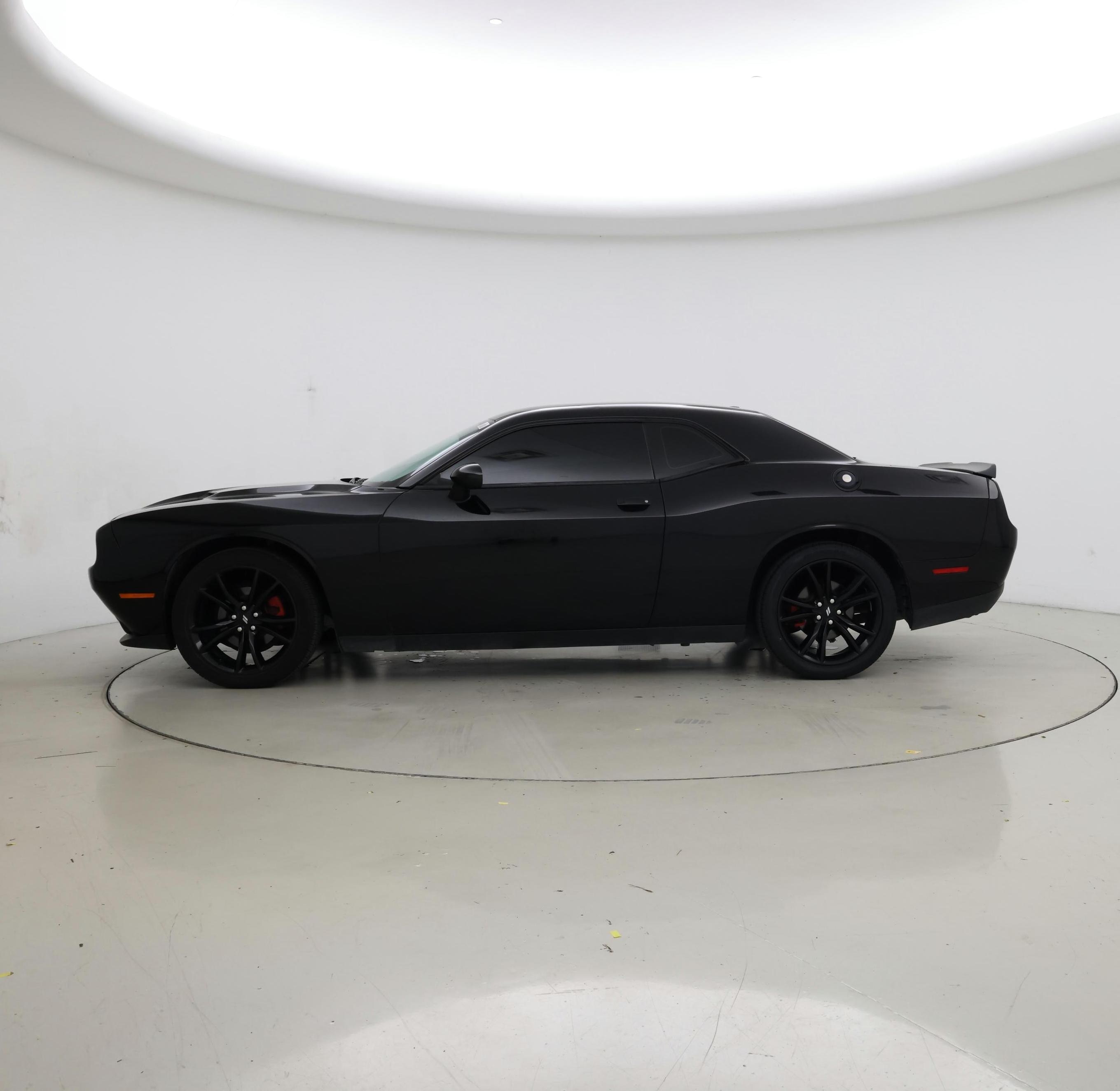 Thumbnail: 2018 Dodge Challenger - 3
