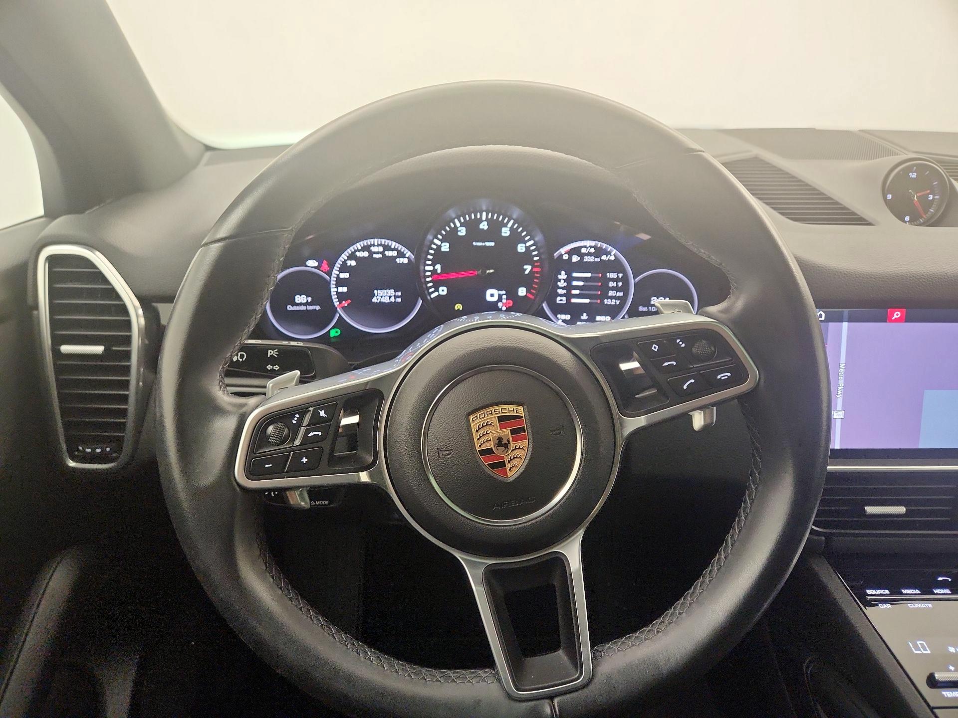 Thumbnail: 2020 Porsche Cayenne - 10
