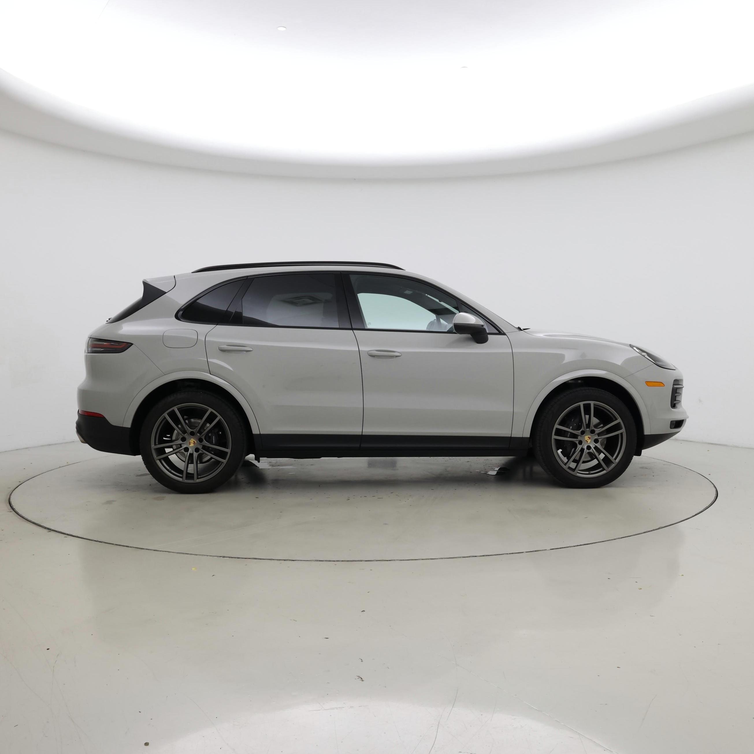 Thumbnail: 2020 Porsche Cayenne - 7