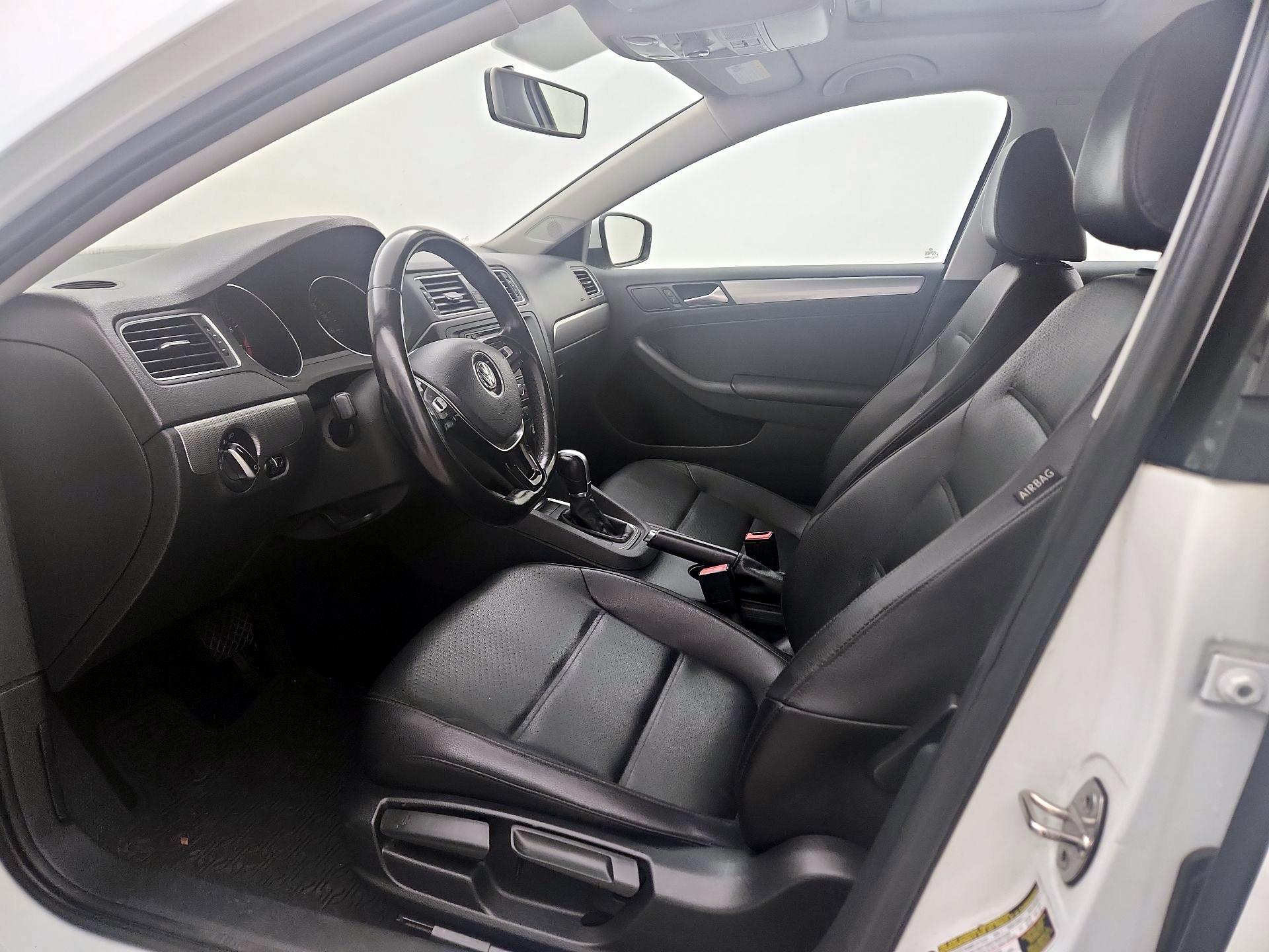 Thumbnail: 2015 Volkswagen Jetta - 11