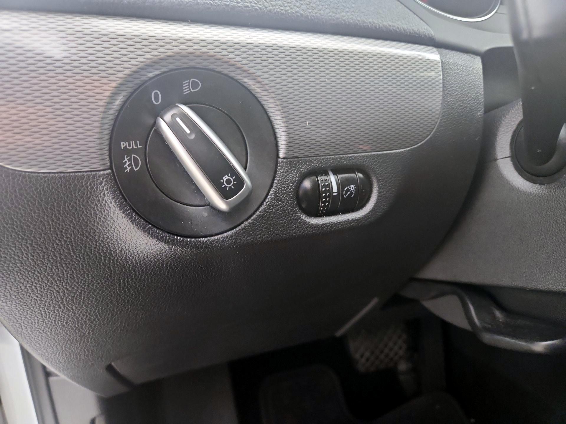 Thumbnail: 2015 Volkswagen Jetta - 13