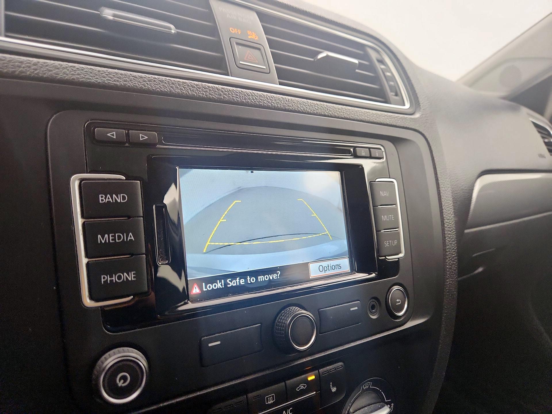 Thumbnail: 2015 Volkswagen Jetta - 15