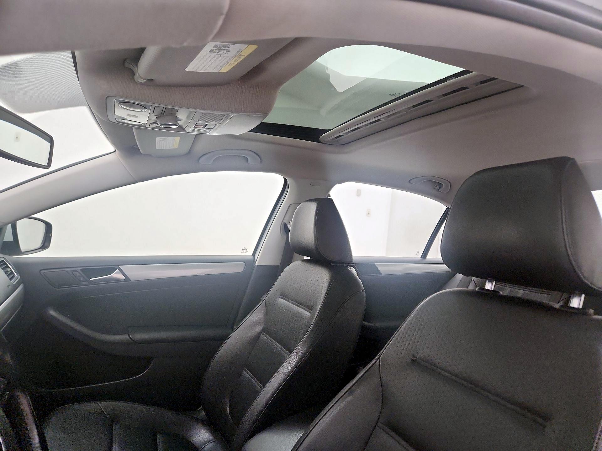 Thumbnail: 2015 Volkswagen Jetta - 20