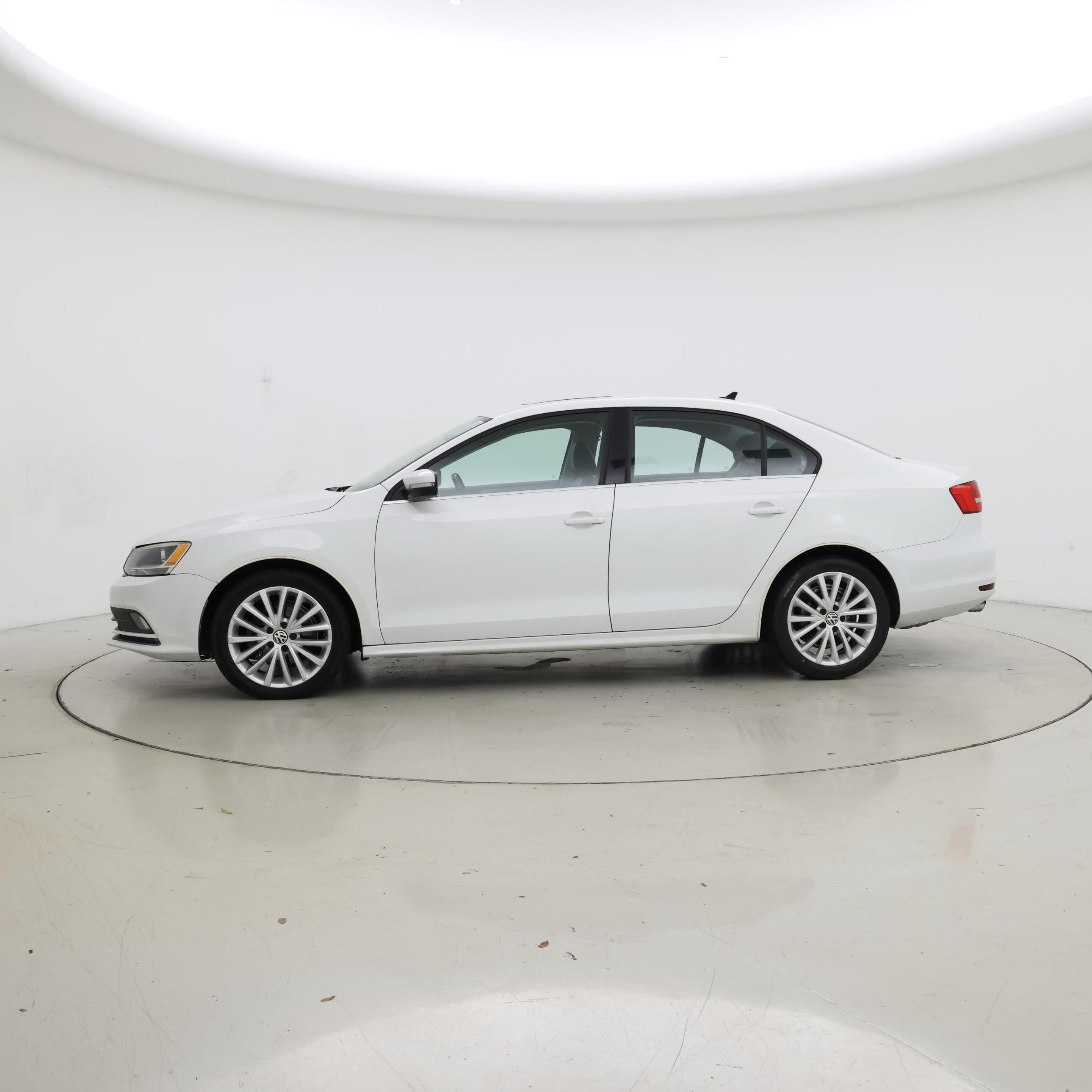 Thumbnail: 2015 Volkswagen Jetta - 3