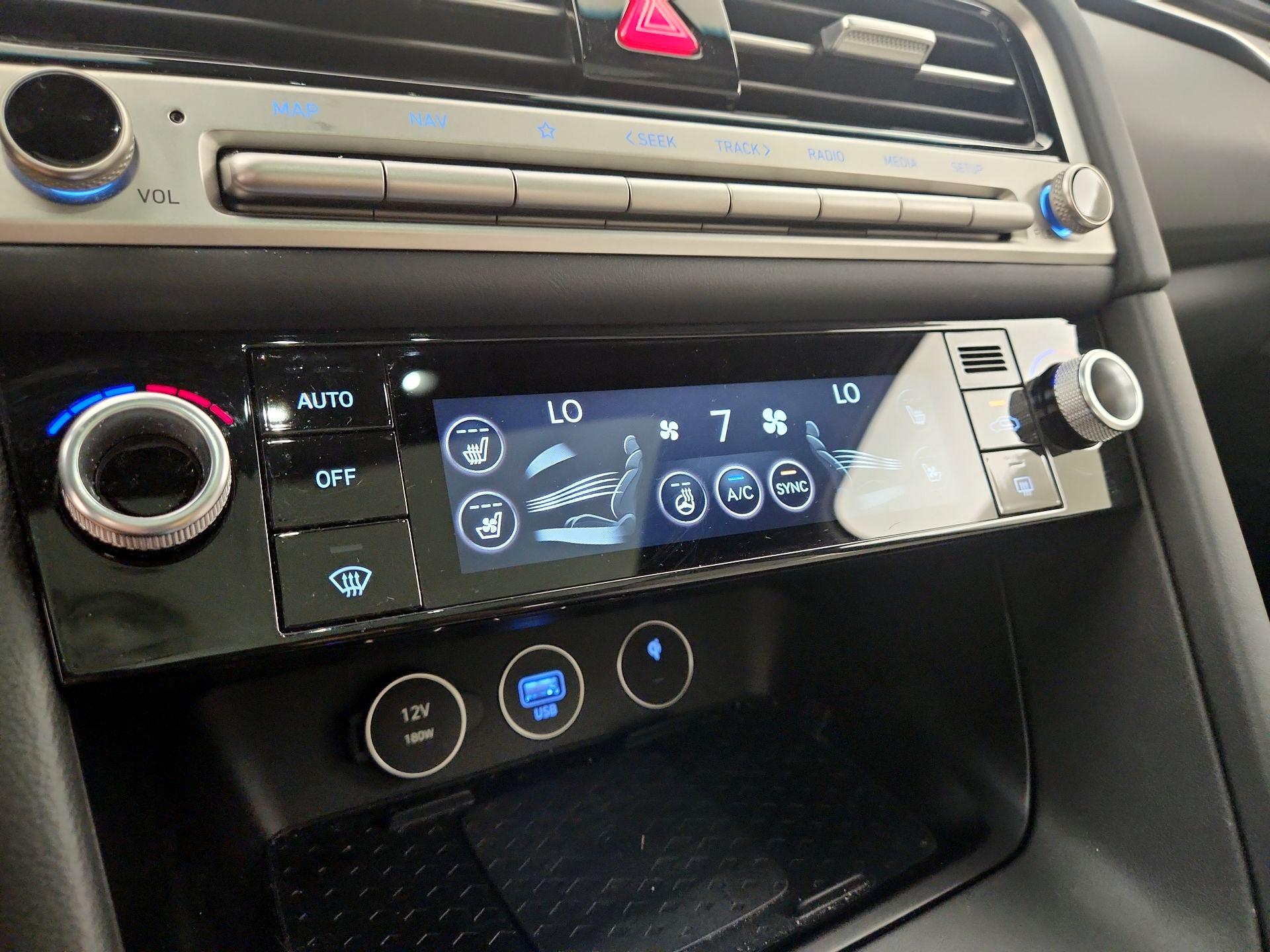 Thumbnail: 2025 Genesis G70 - 16