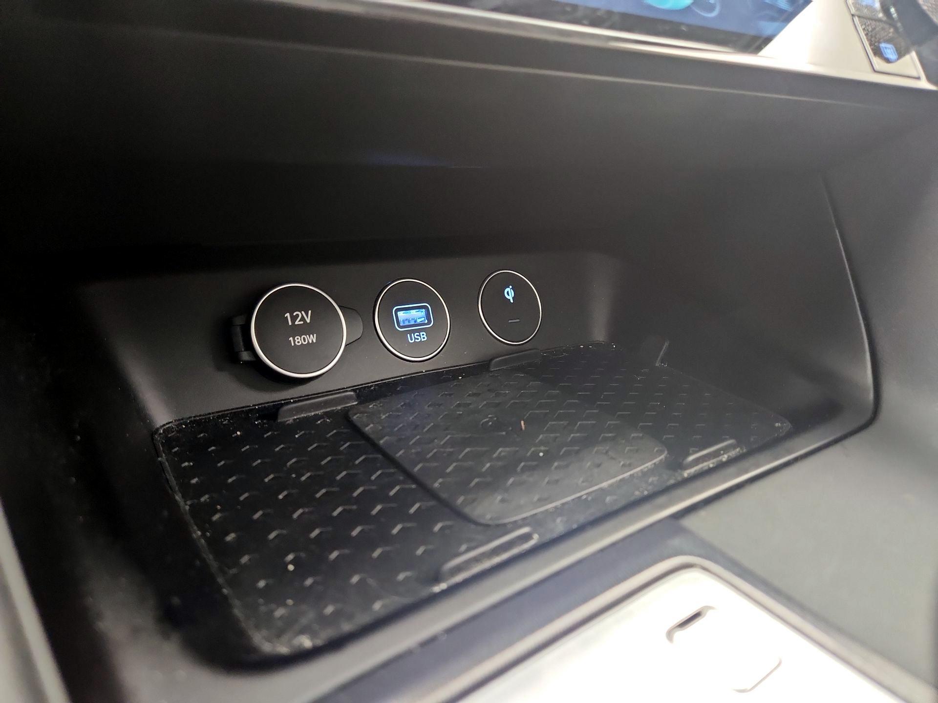 Thumbnail: 2025 Genesis G70 - 18