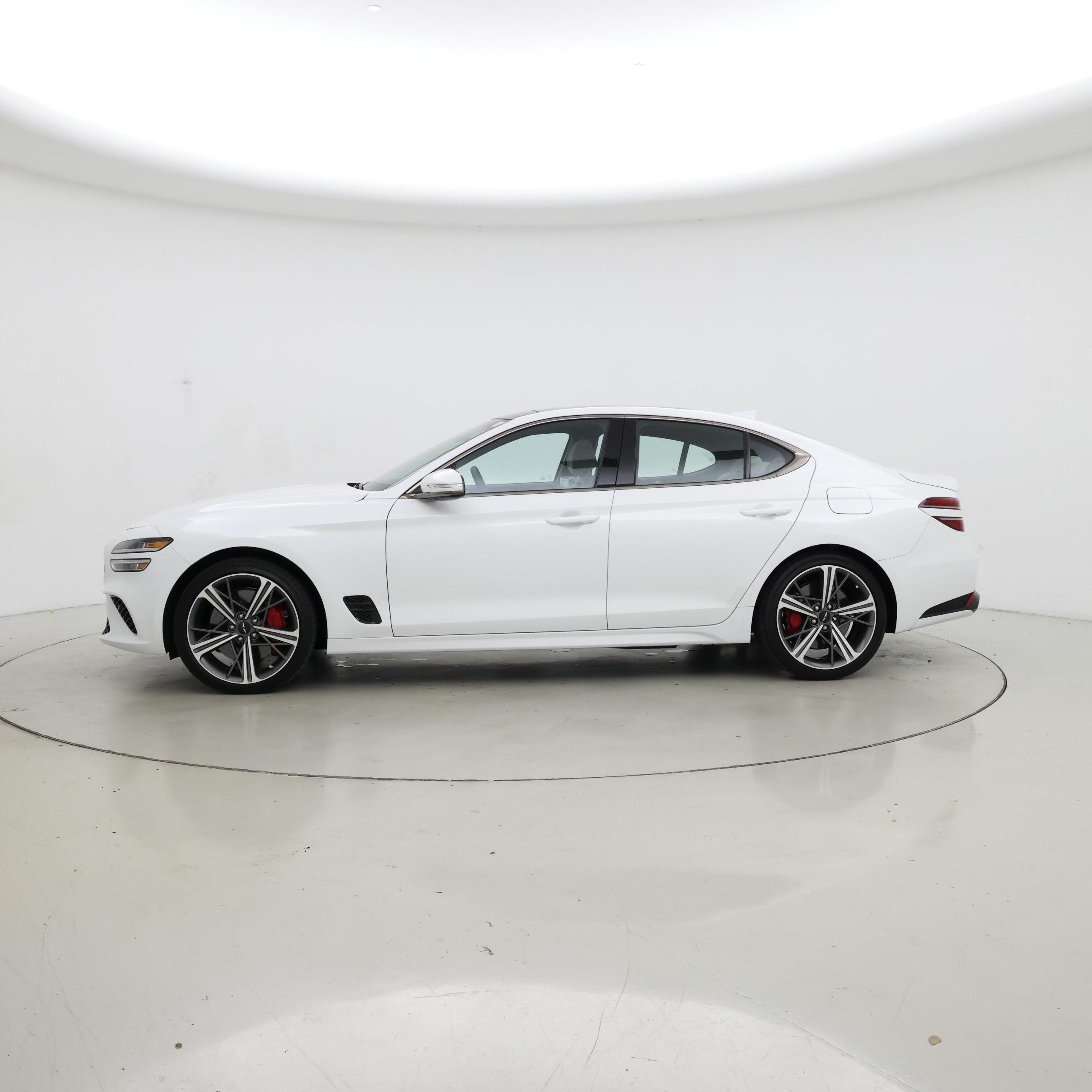 Thumbnail: 2025 Genesis G70 - 3