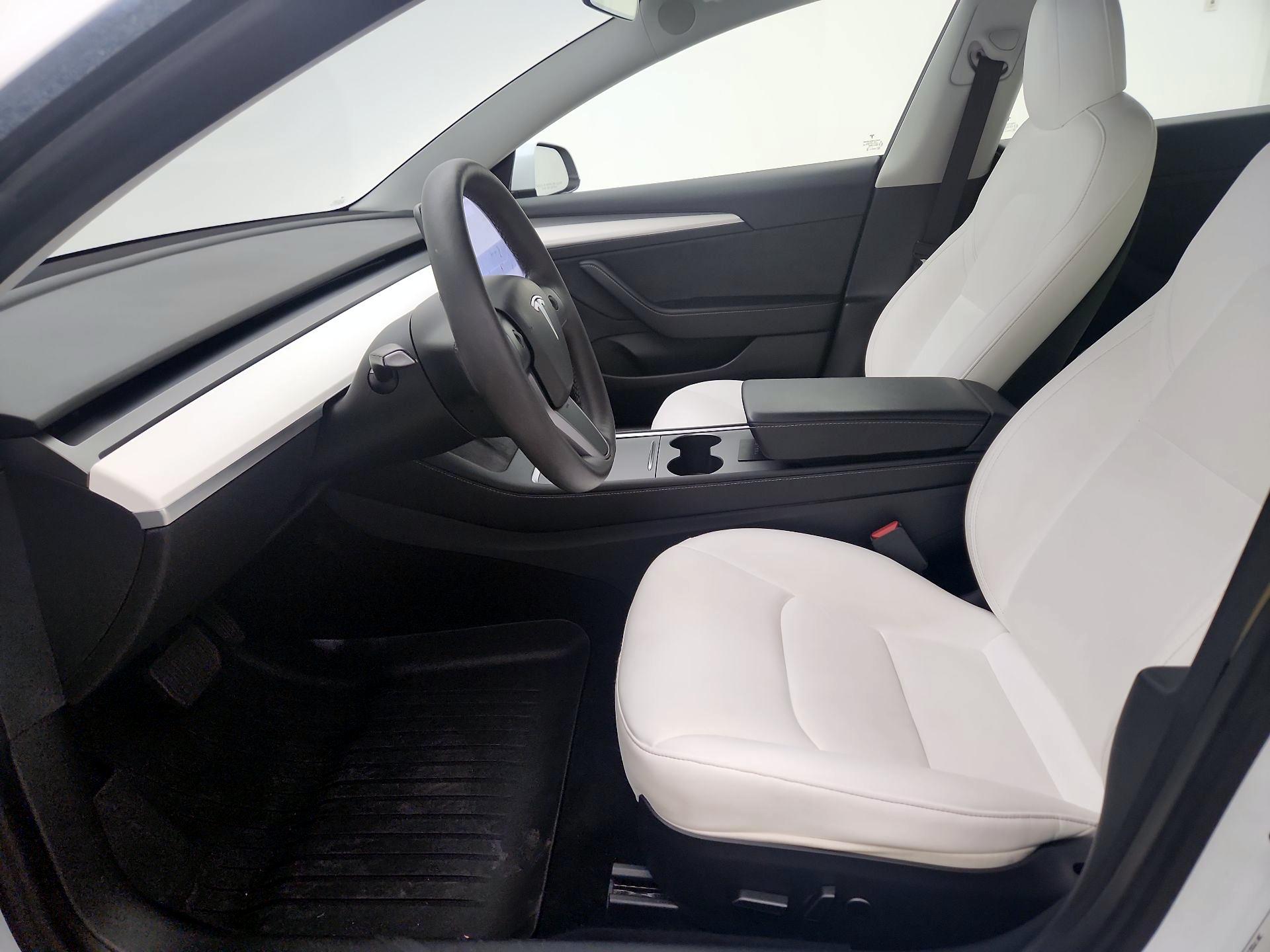 Thumbnail: 2021 Tesla Model 3 - 11