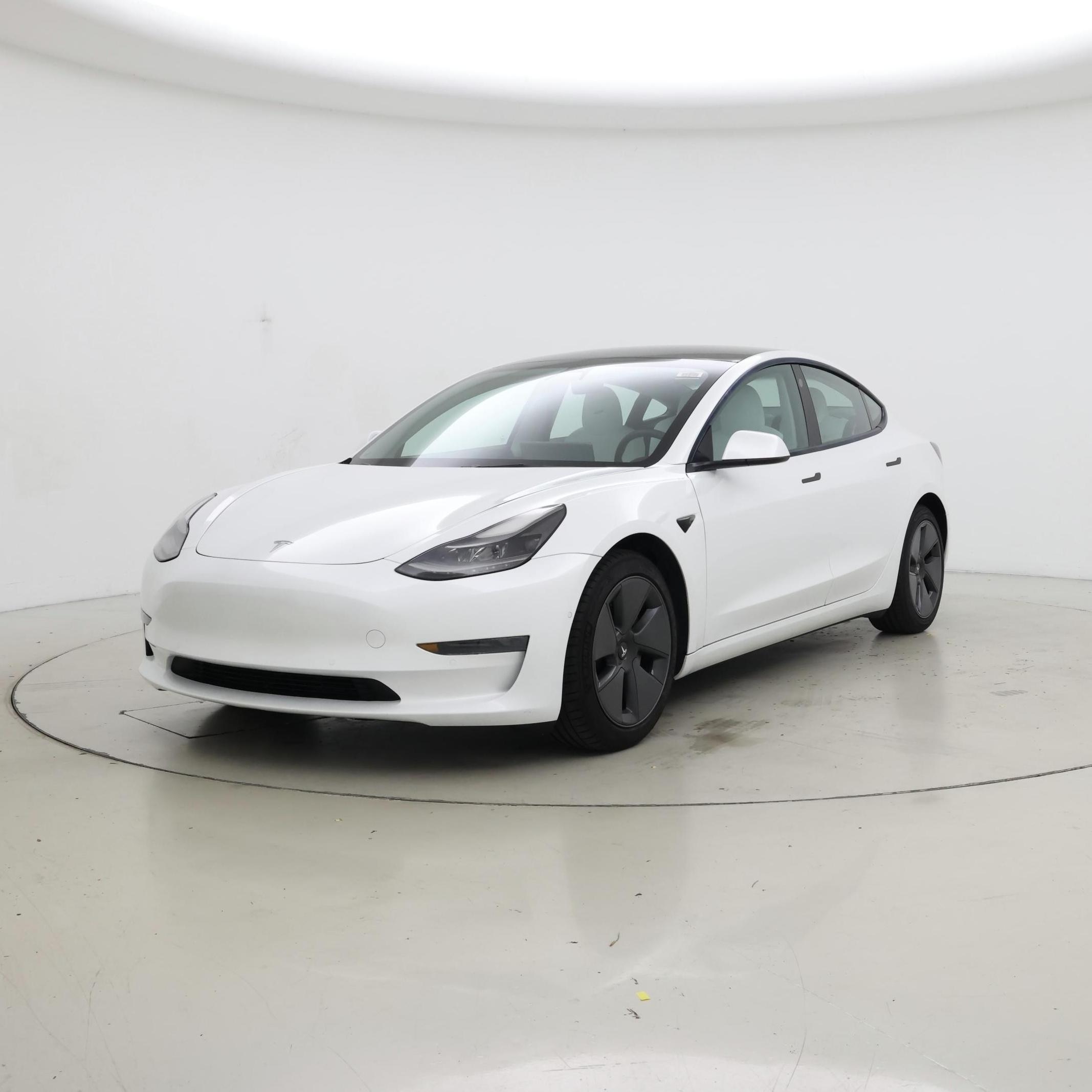 Thumbnail: 2021 Tesla Model 3 - 4