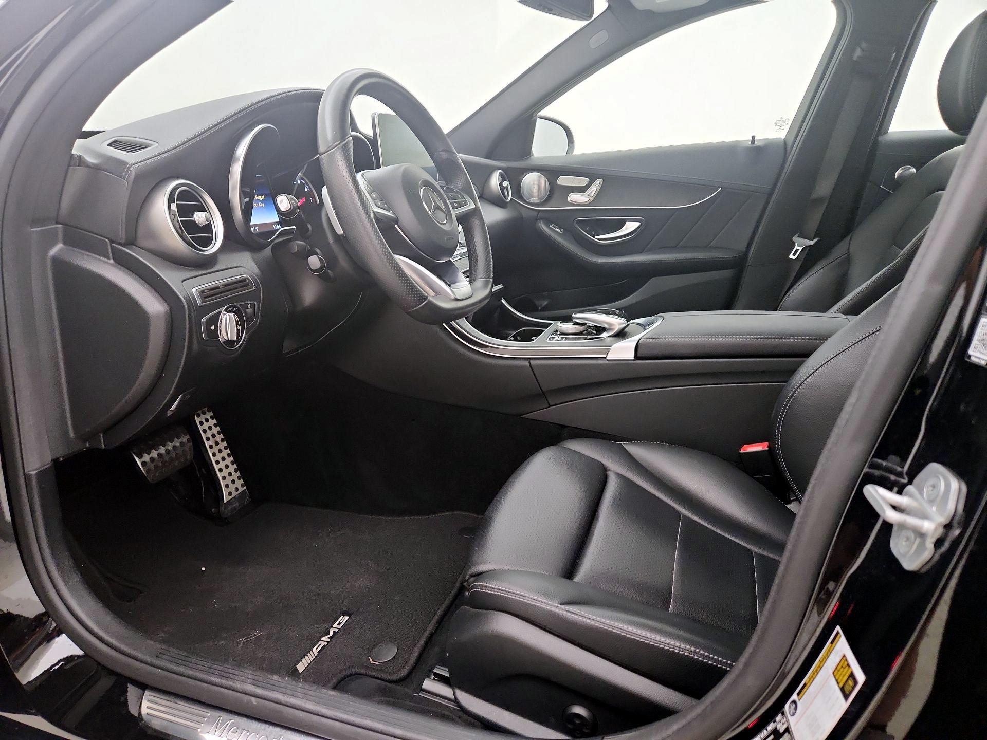 Thumbnail: 2015 Mercedes-Benz C-Class - 11