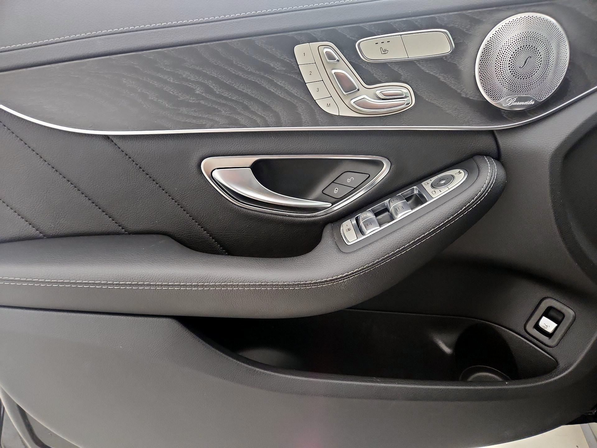 Thumbnail: 2015 Mercedes-Benz C-Class - 12