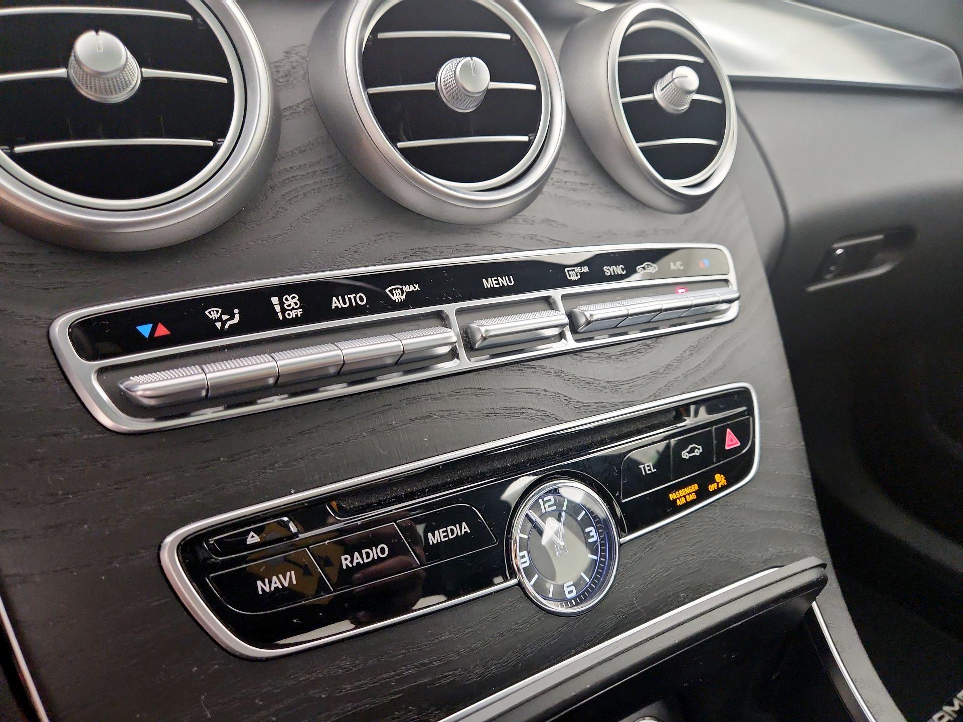 Thumbnail: 2015 Mercedes-Benz C-Class - 16