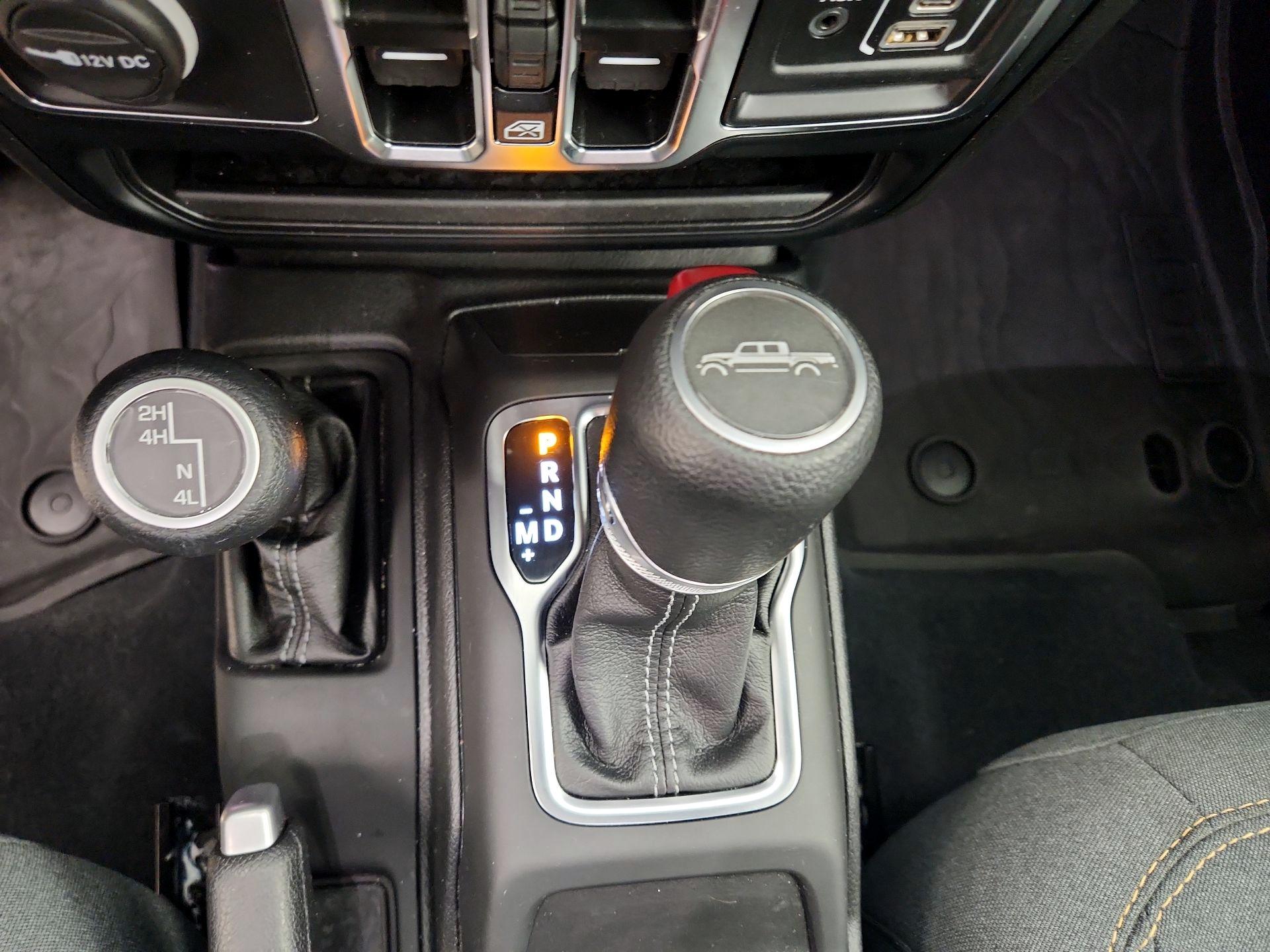 Thumbnail: 2024 Jeep Gladiator - 17