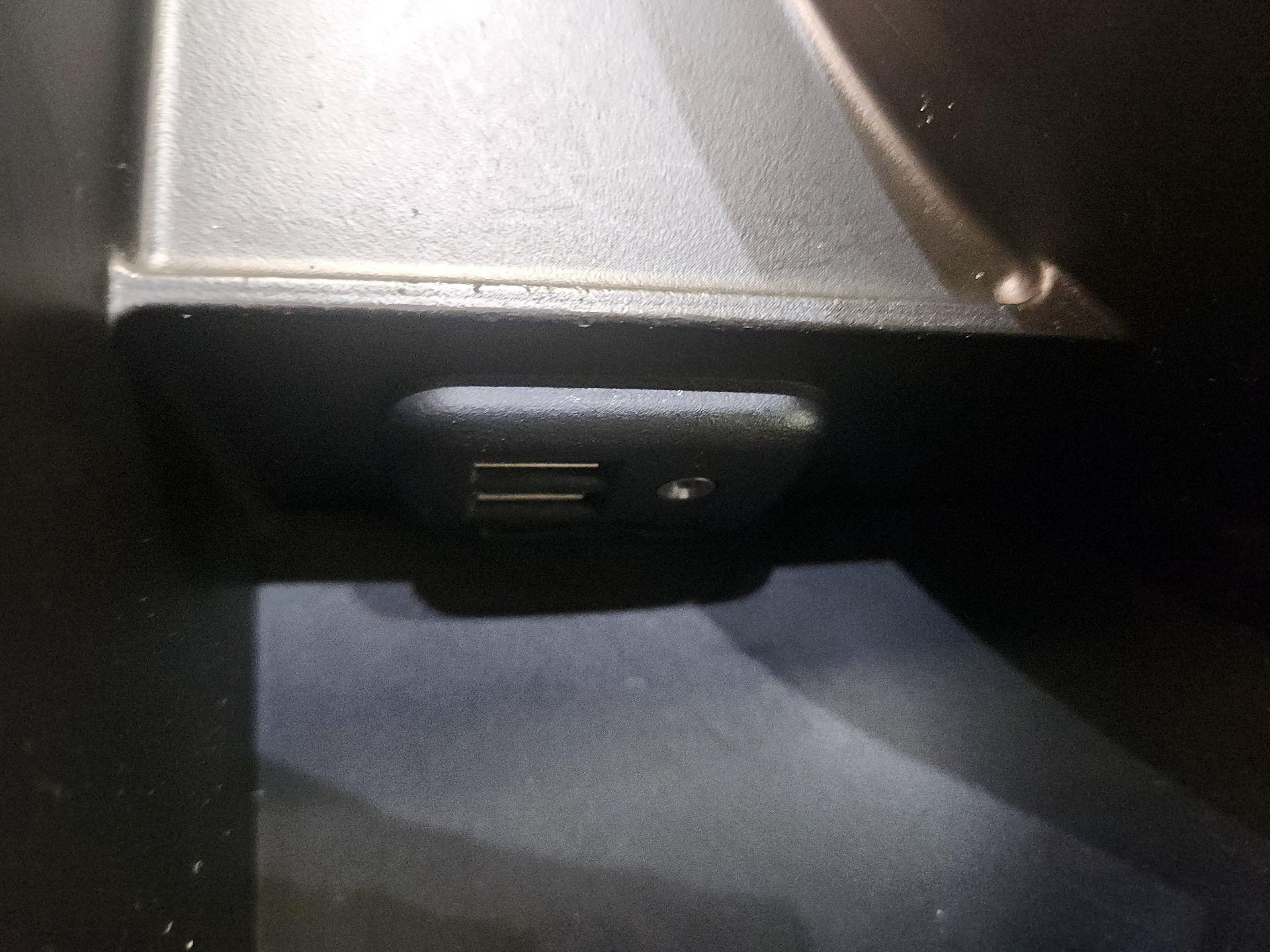 Thumbnail: 2021 Chevrolet Camaro - 17