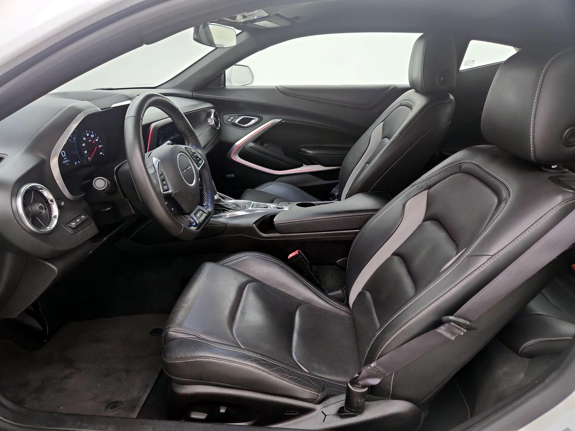 Thumbnail: 2017 Chevrolet Camaro - 11