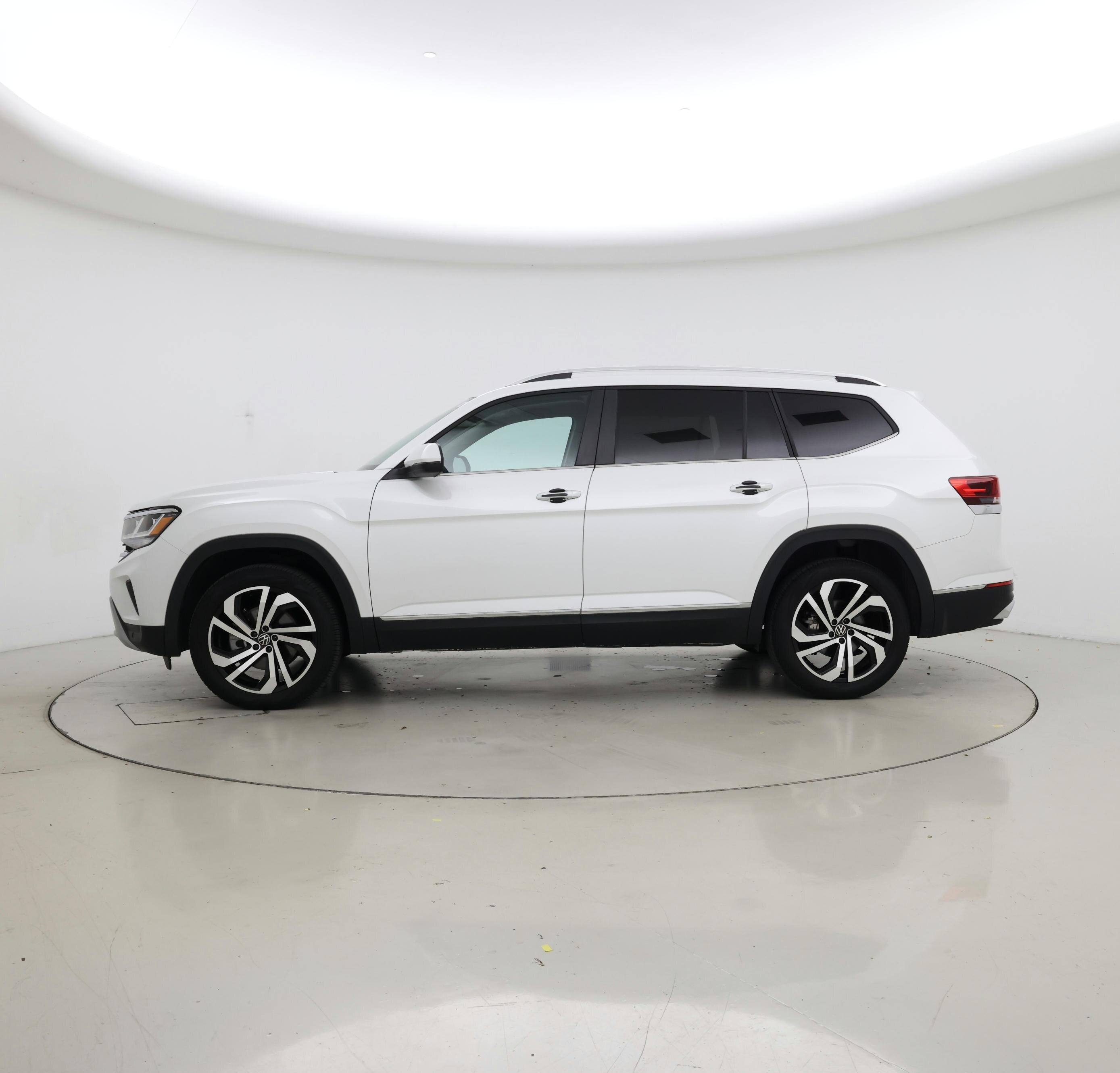 Thumbnail: 2023 Volkswagen Atlas - 3