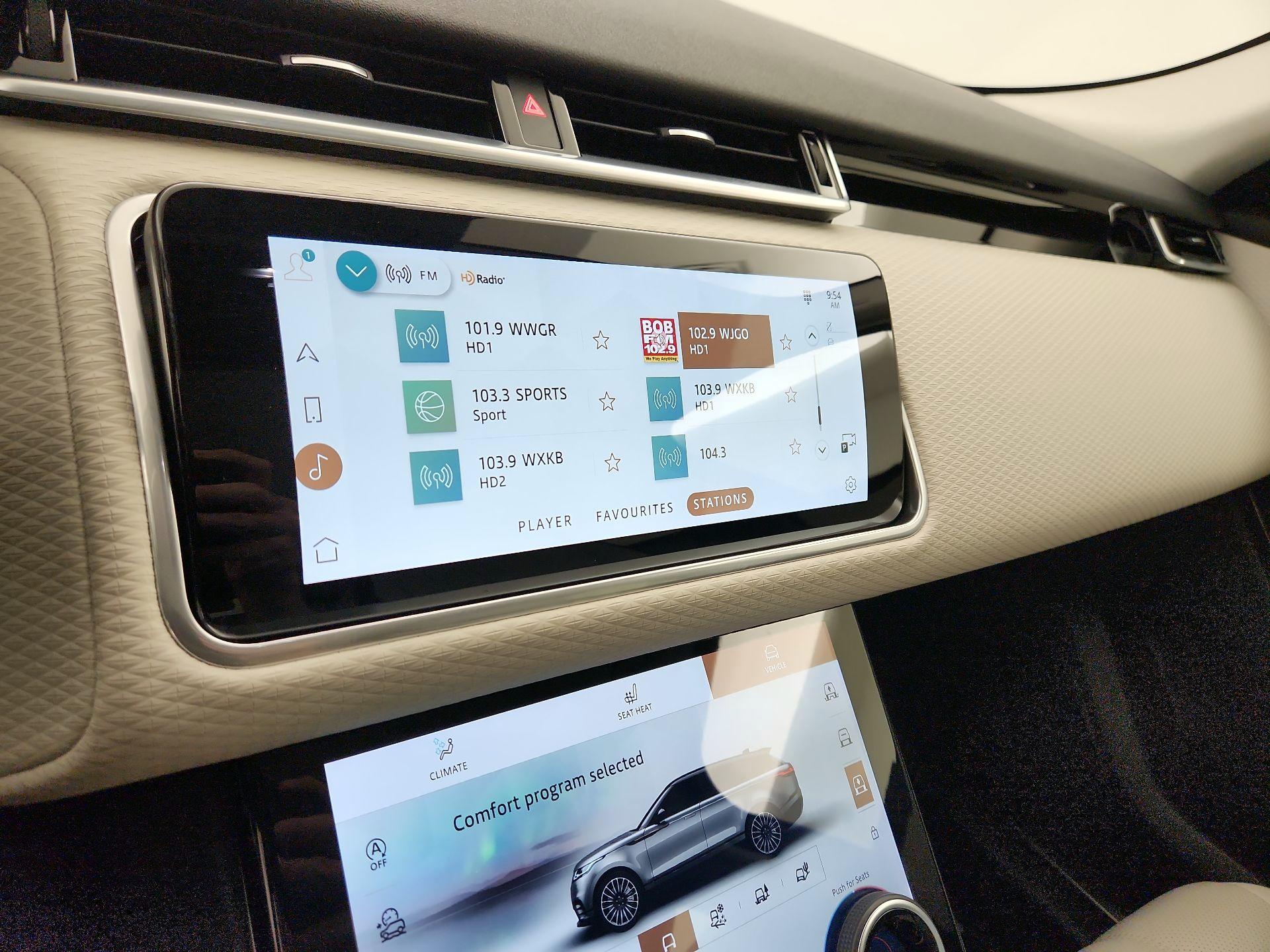 Thumbnail: 2023 Land Rover Range Rover Velar - 16