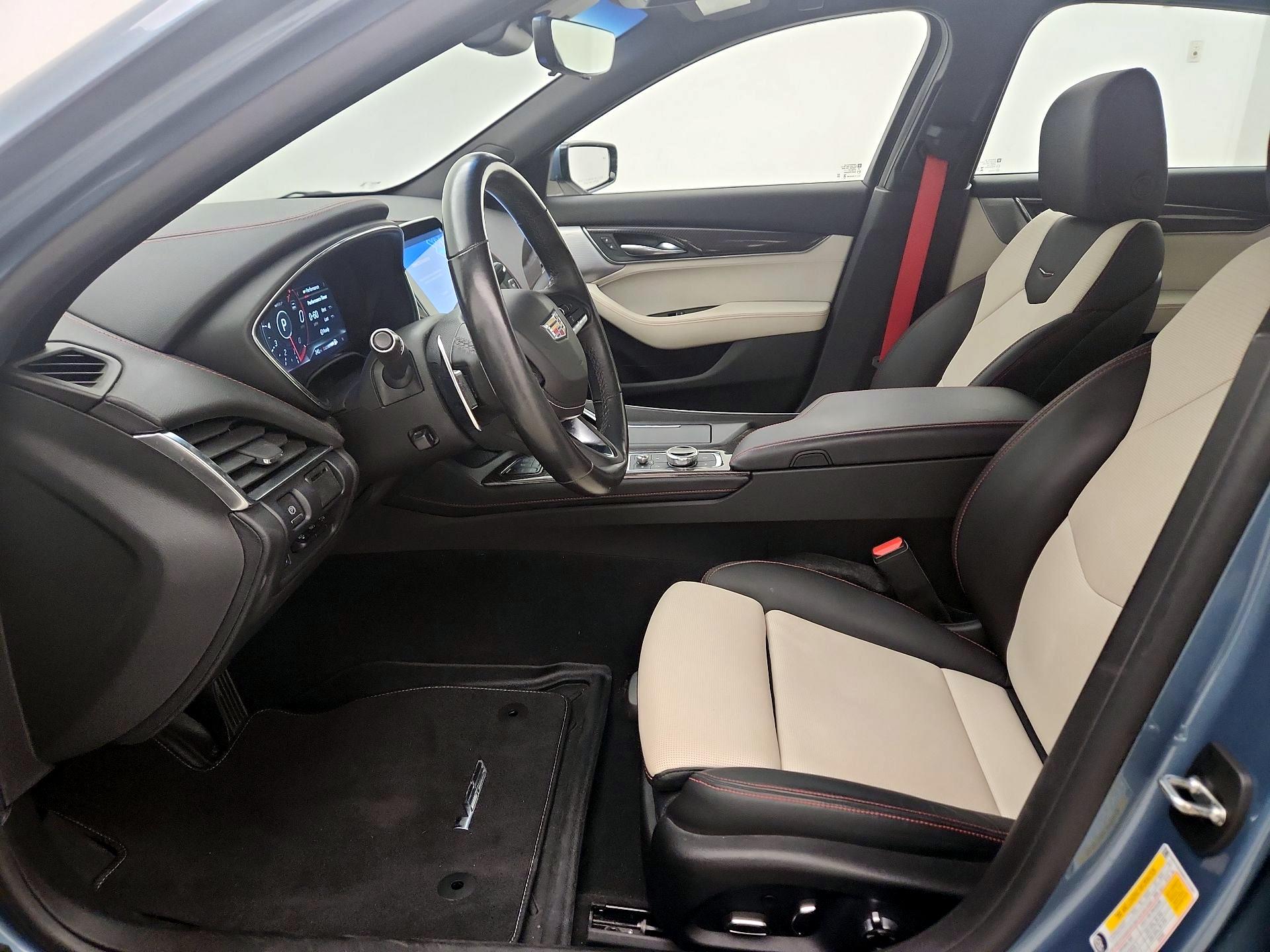 Thumbnail: 2024 Cadillac CT5 - 11