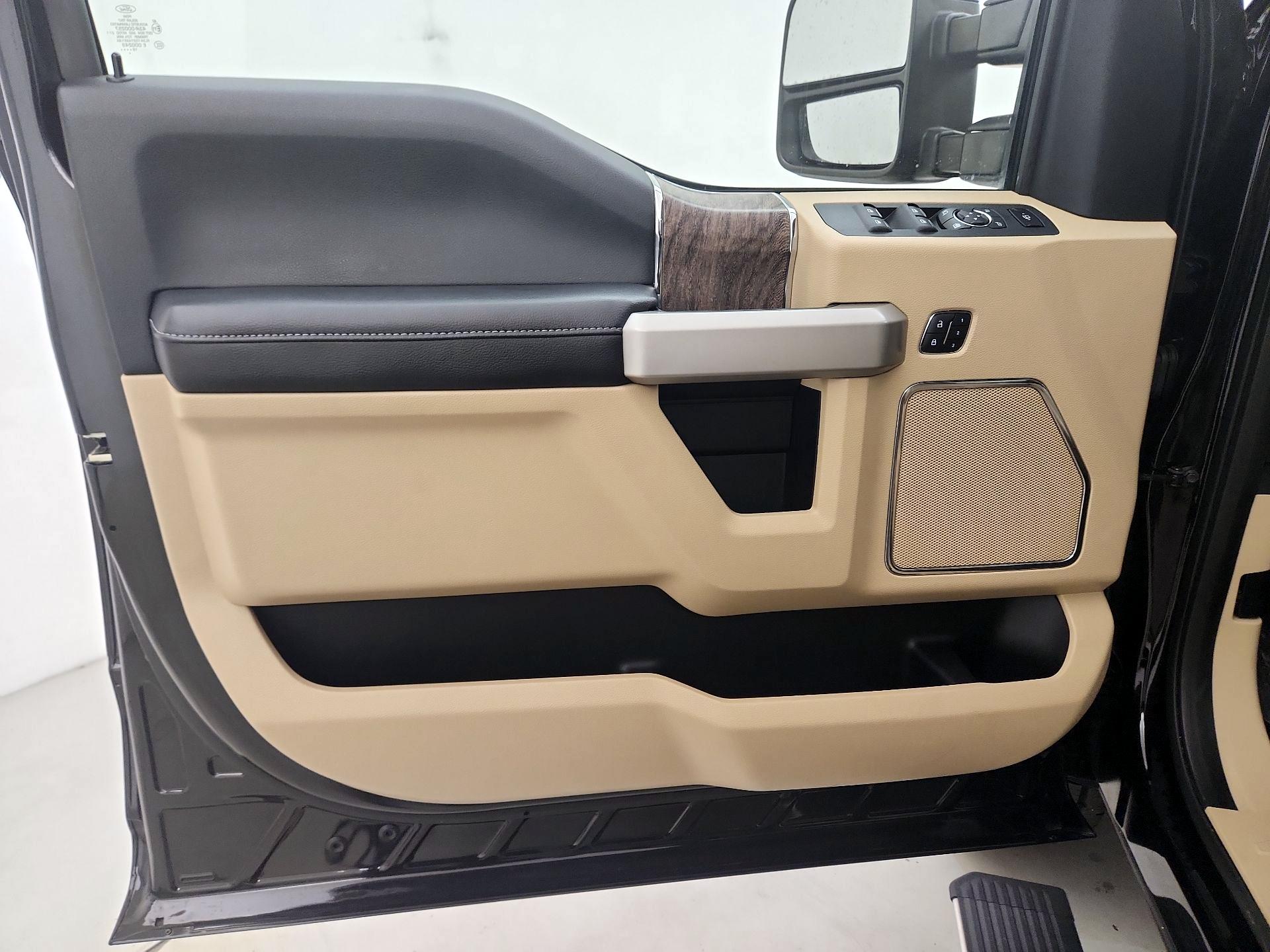 Thumbnail: 2019 Ford F-250 - 12