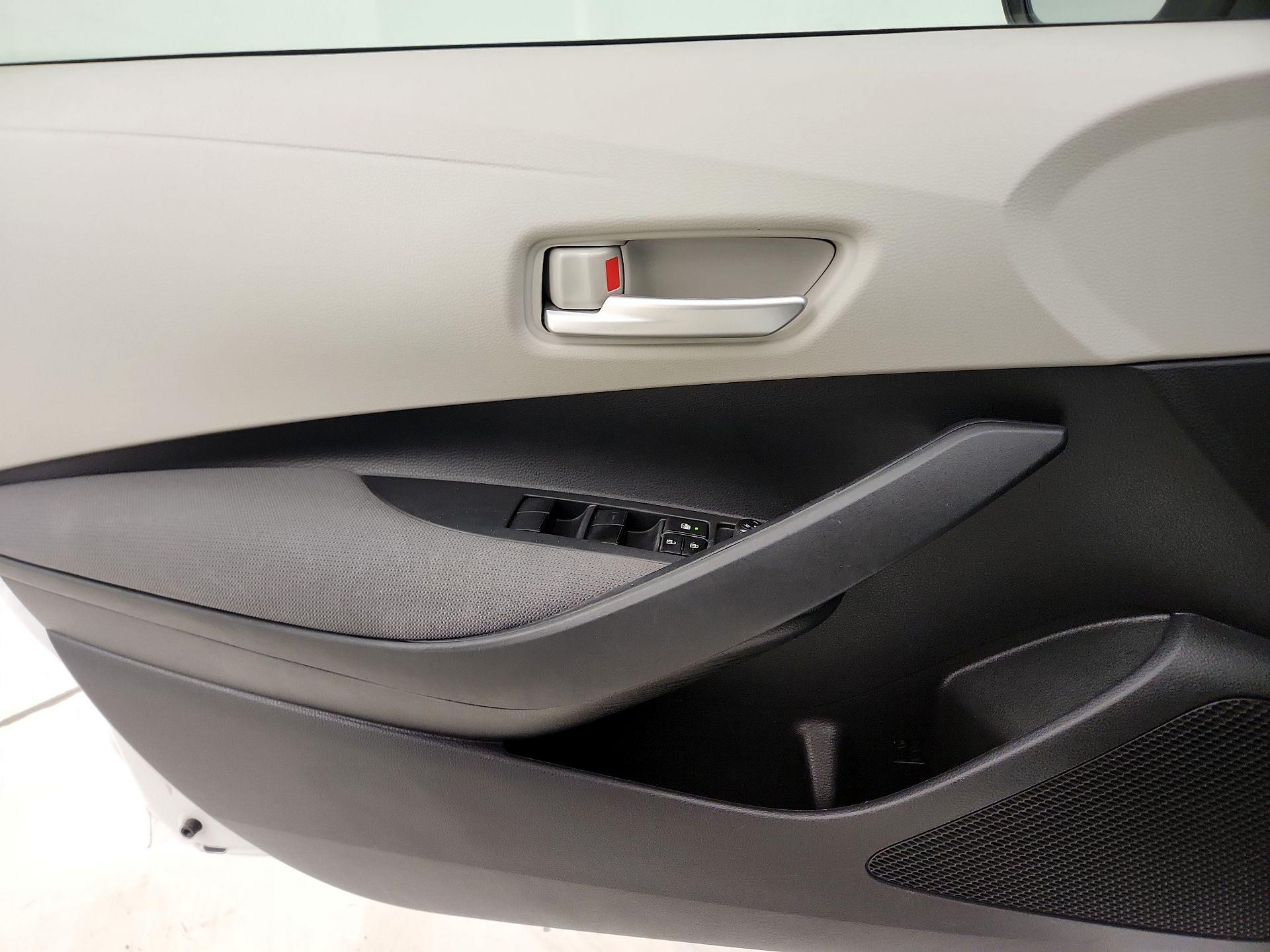 Thumbnail: 2021 Toyota Corolla - 12