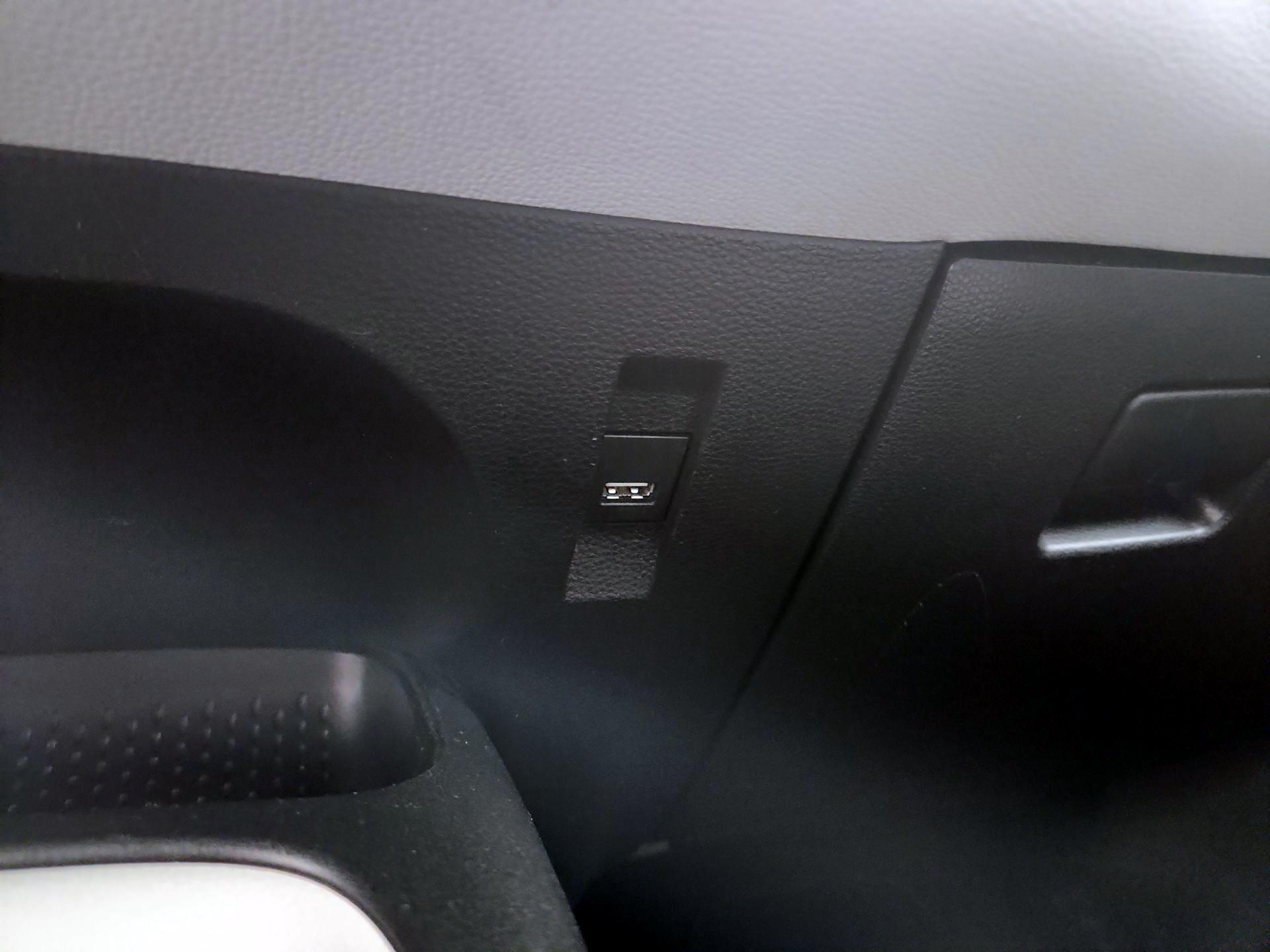 Thumbnail: 2021 Toyota Corolla - 18