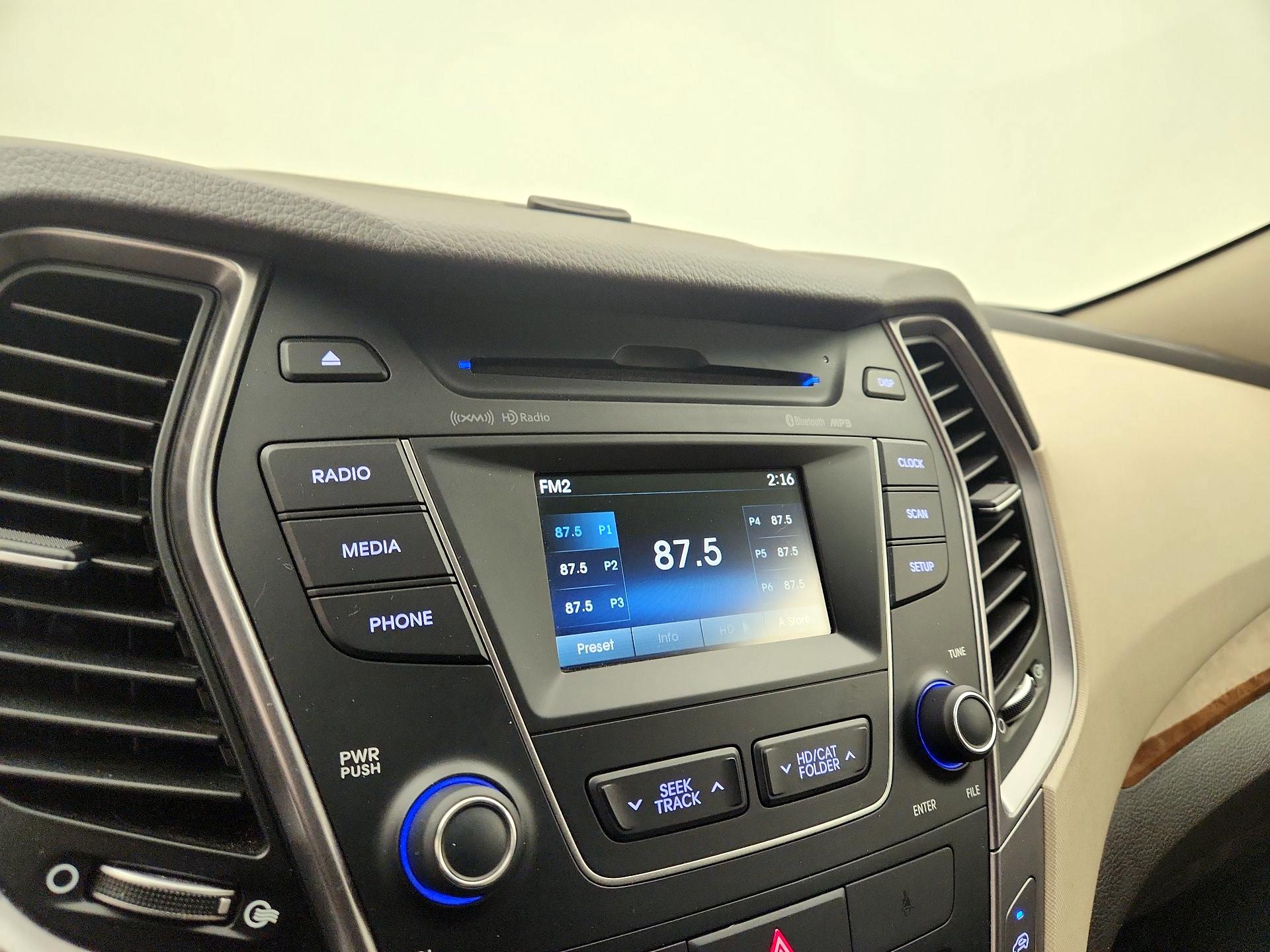 Thumbnail: 2015 Hyundai Santa Fe - 15