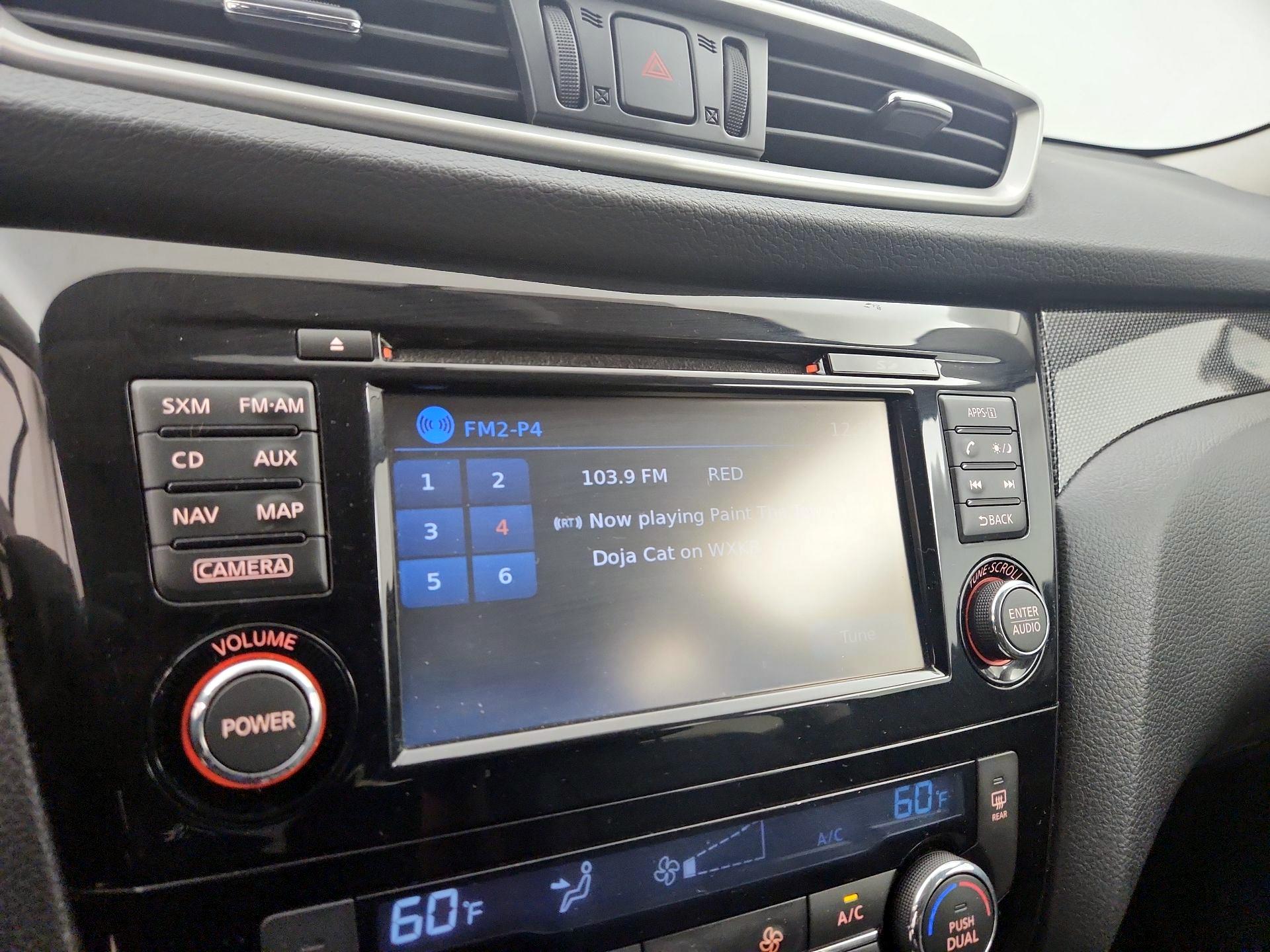 Thumbnail: 2014 Nissan Rogue - 16