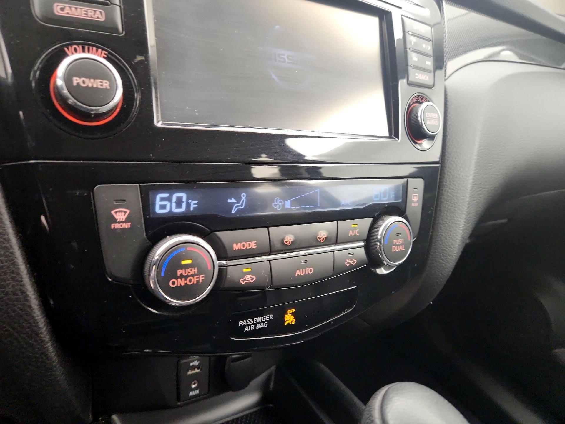 Thumbnail: 2014 Nissan Rogue - 17