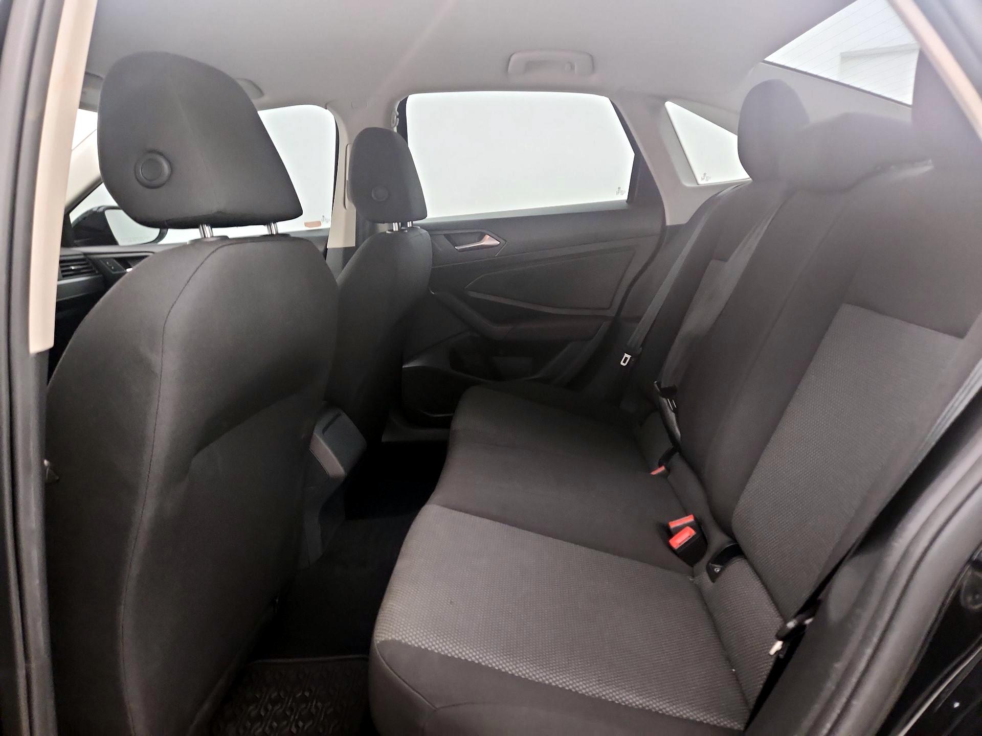 Thumbnail: 2021 Volkswagen Jetta - 19