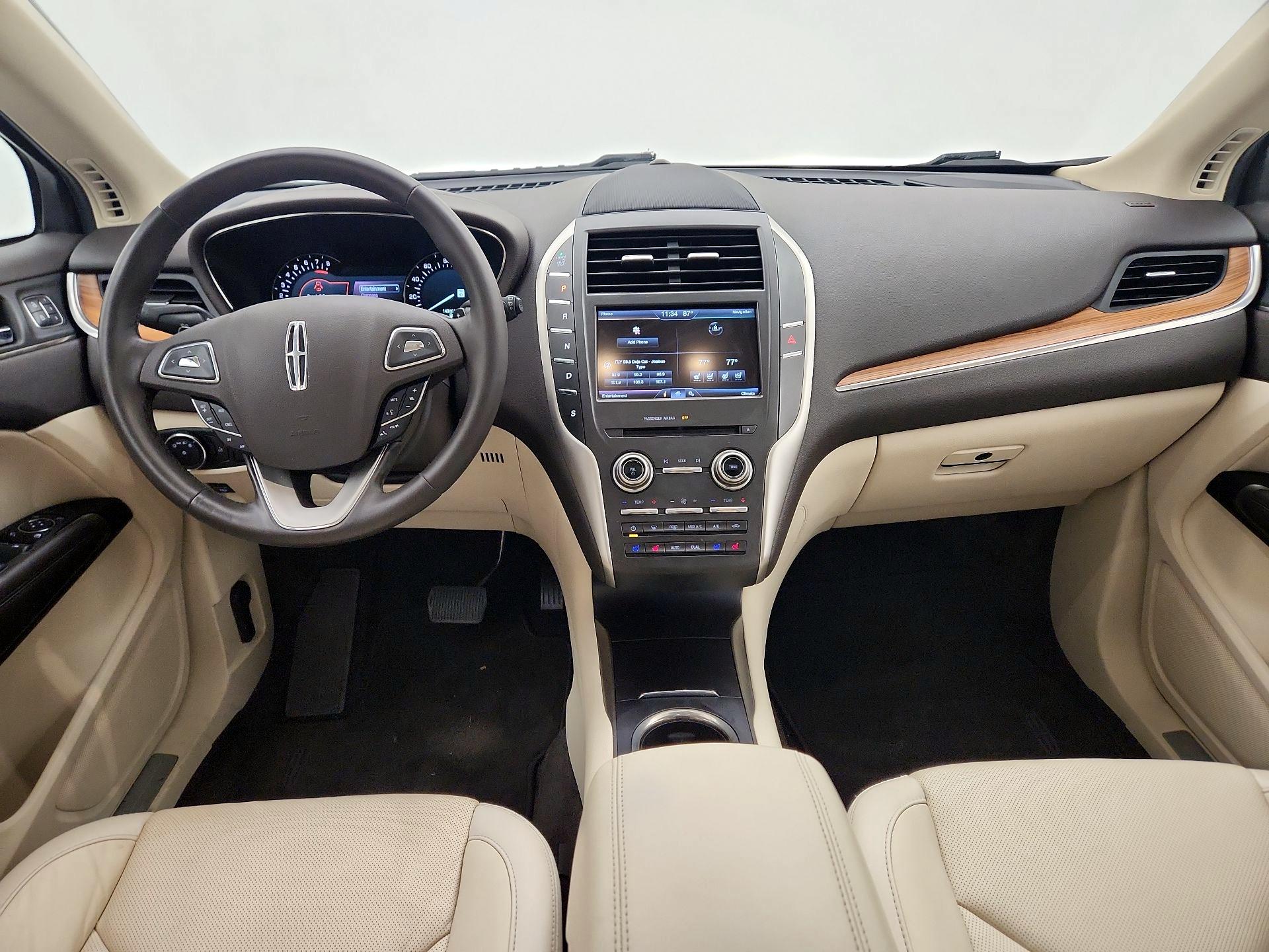 Thumbnail: 2015 Lincoln MKC - 9