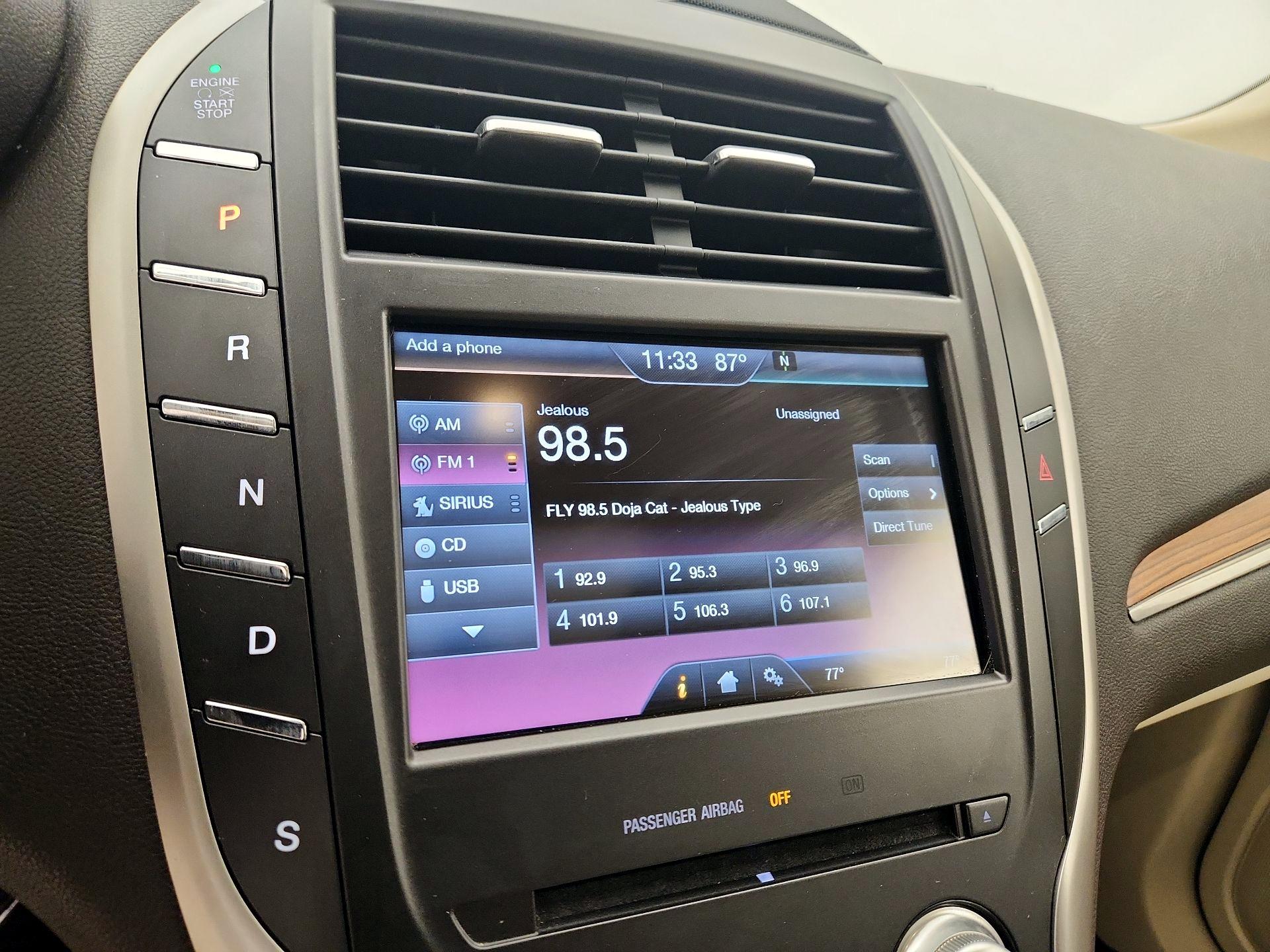 Thumbnail: 2015 Lincoln MKC - 15