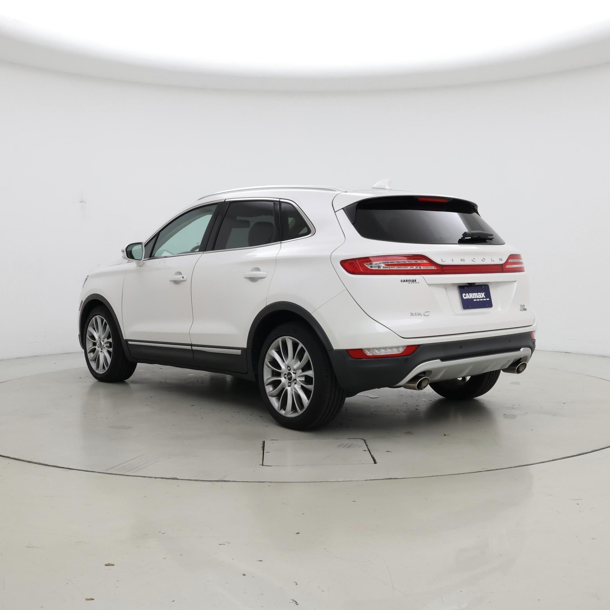 Thumbnail: 2015 Lincoln MKC - 2