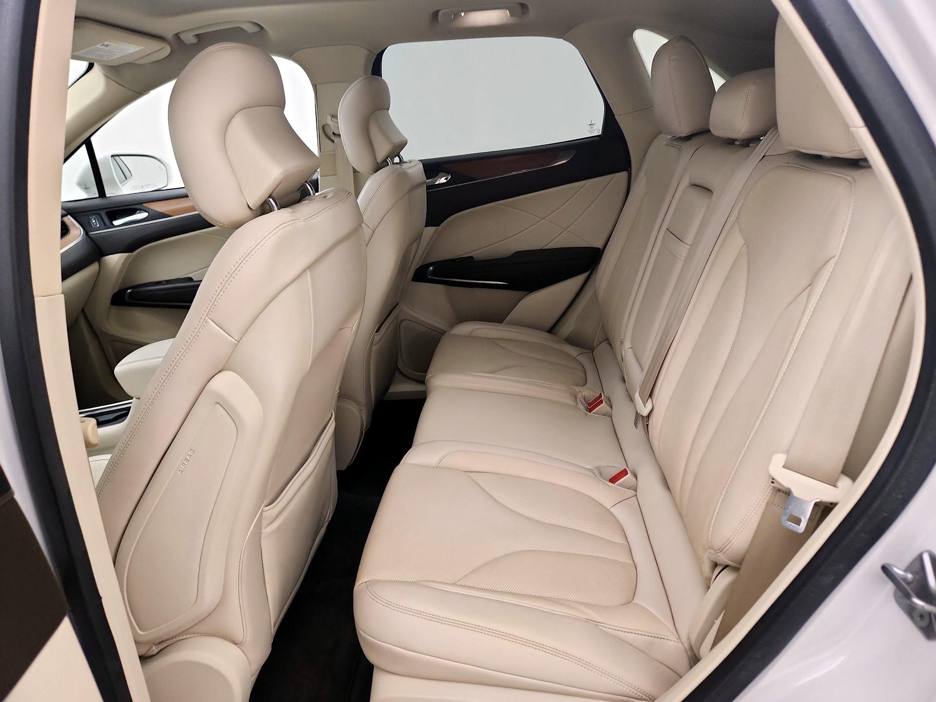 Thumbnail: 2015 Lincoln MKC - 20