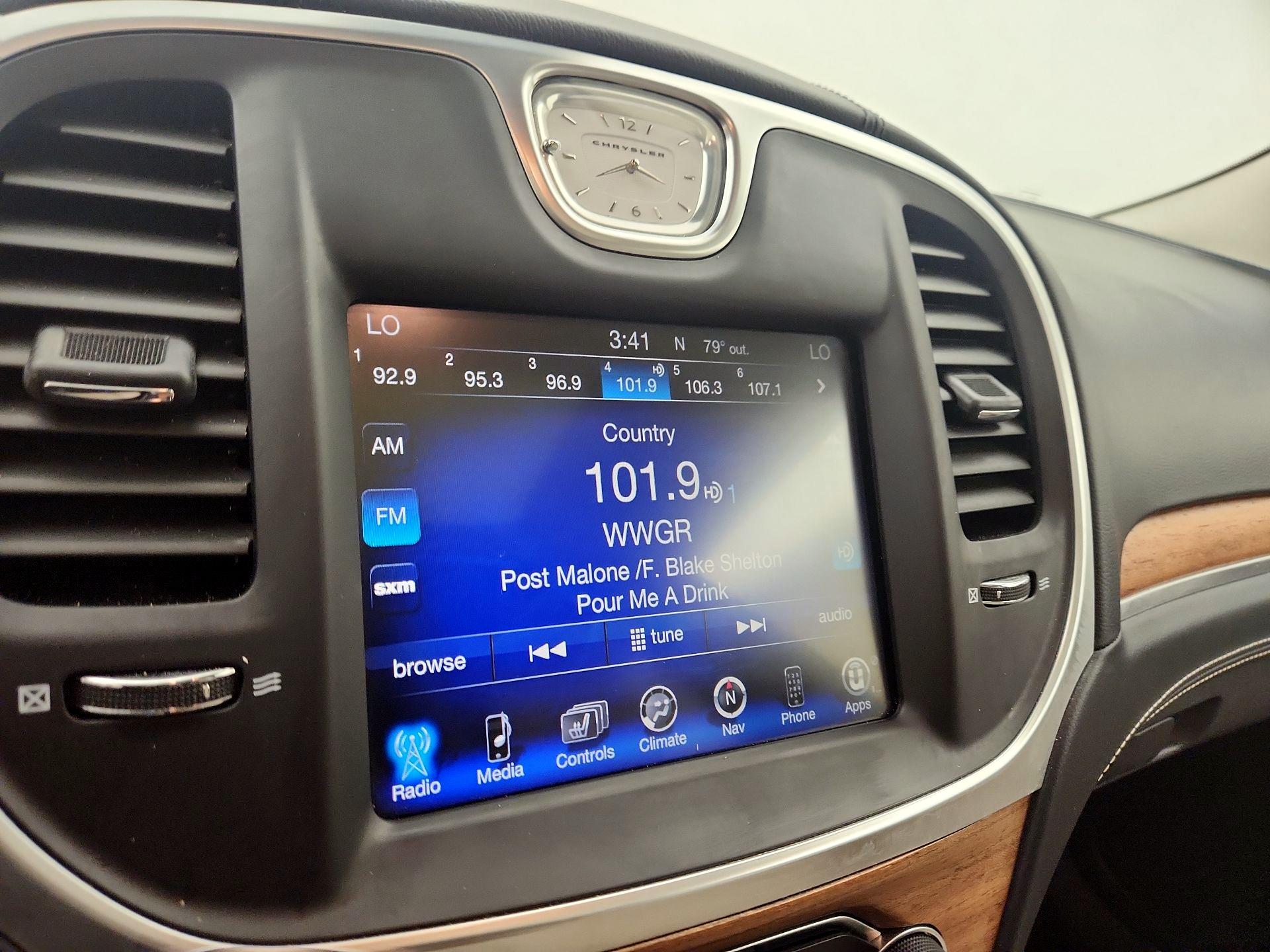 Thumbnail: 2015 Chrysler 300 - 16