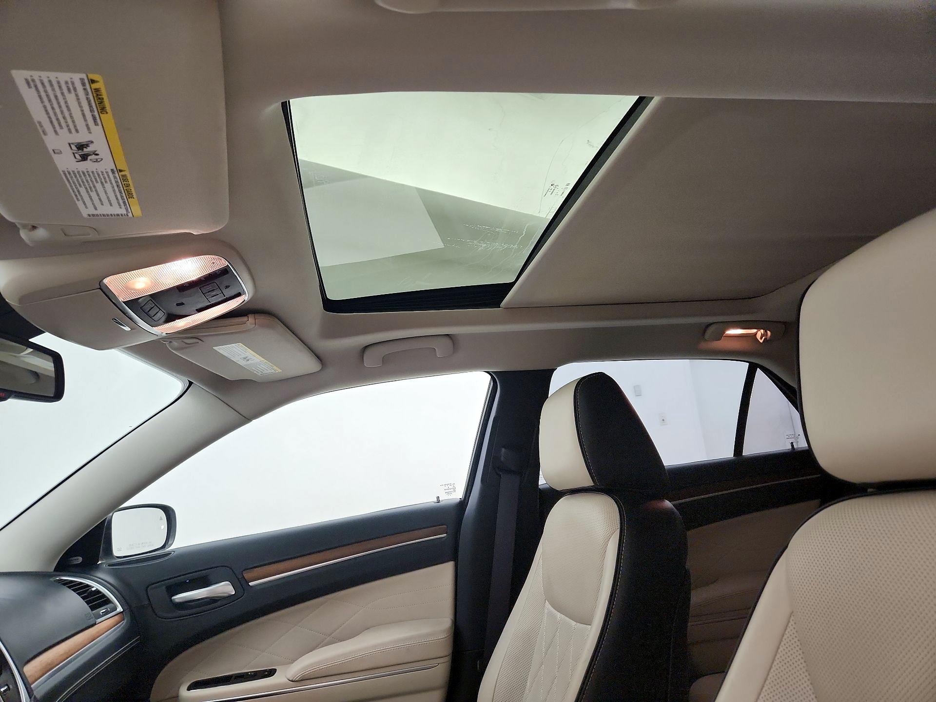 Thumbnail: 2015 Chrysler 300 - 20