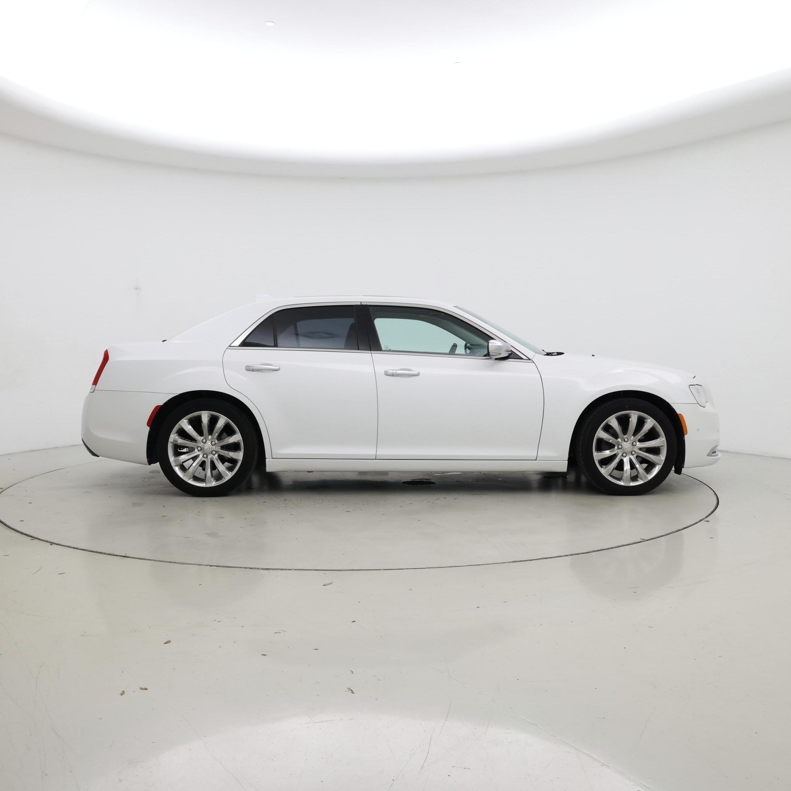 Thumbnail: 2015 Chrysler 300 - 7