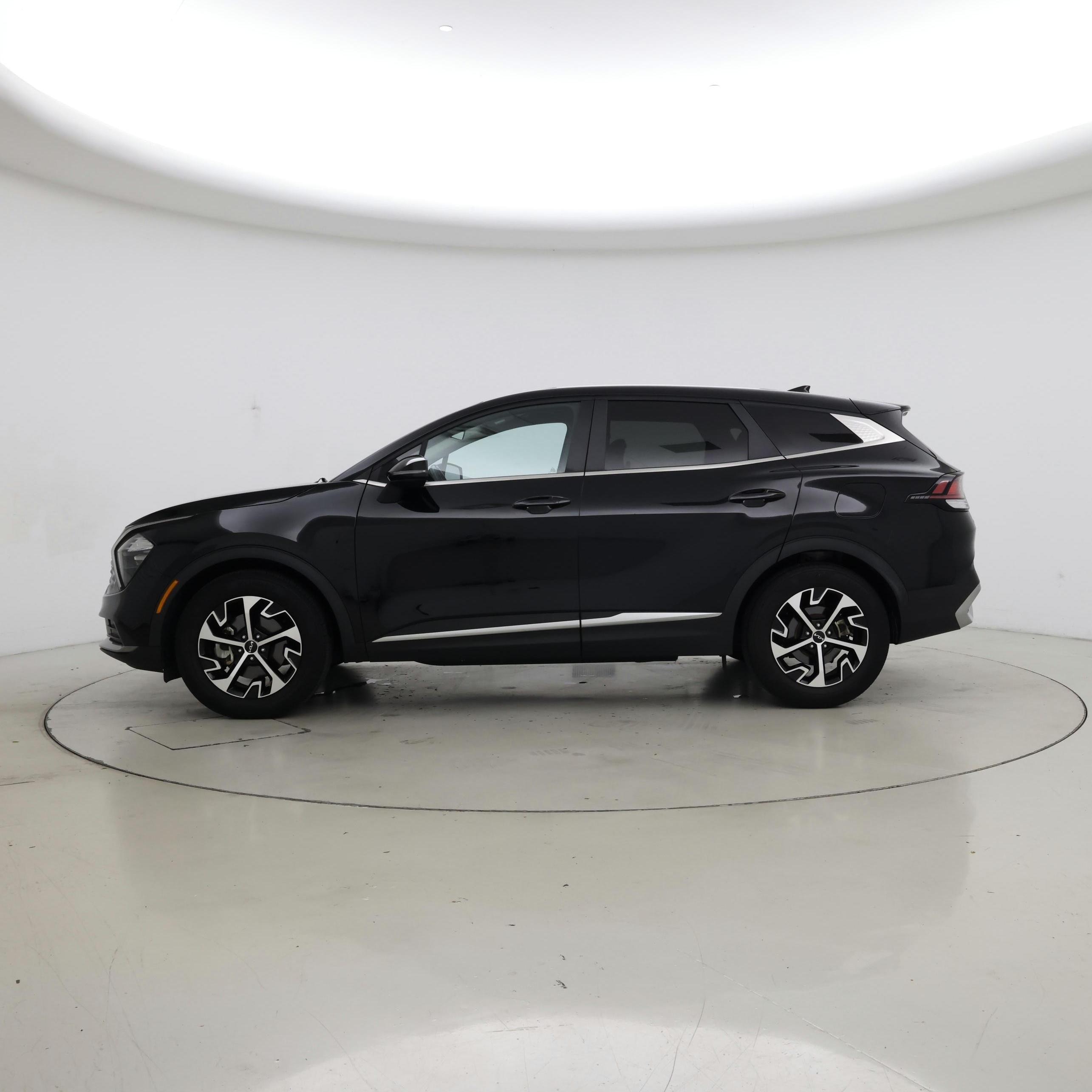 Thumbnail: 2023 Kia Sportage - 3