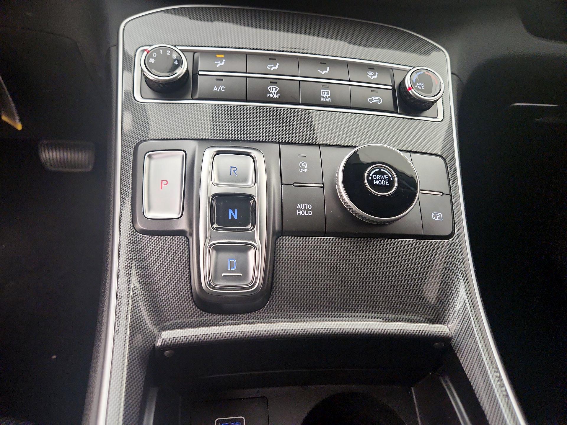 Thumbnail: 2022 Hyundai Santa Fe - 17