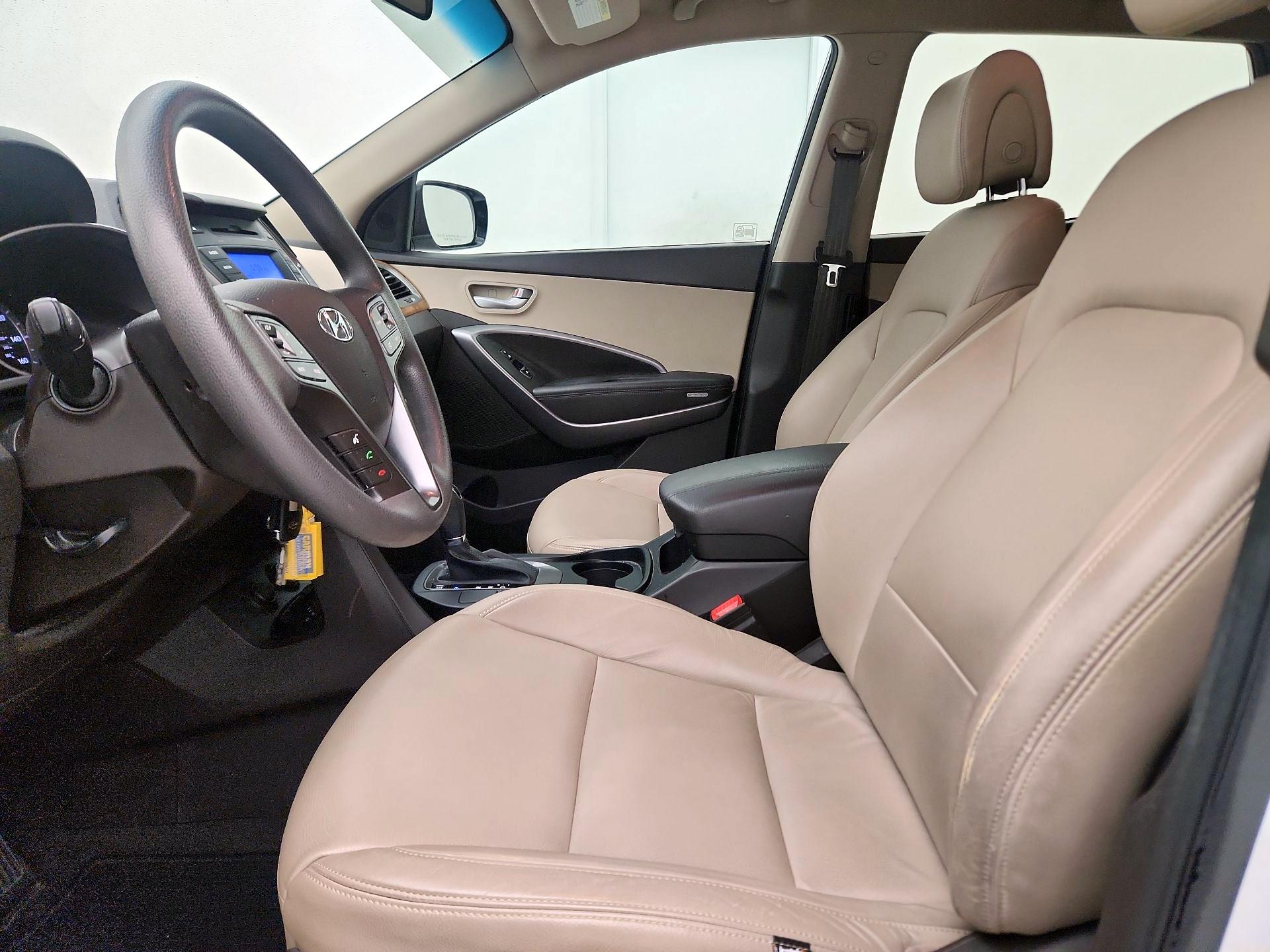 Thumbnail: 2016 Hyundai Santa Fe - 11