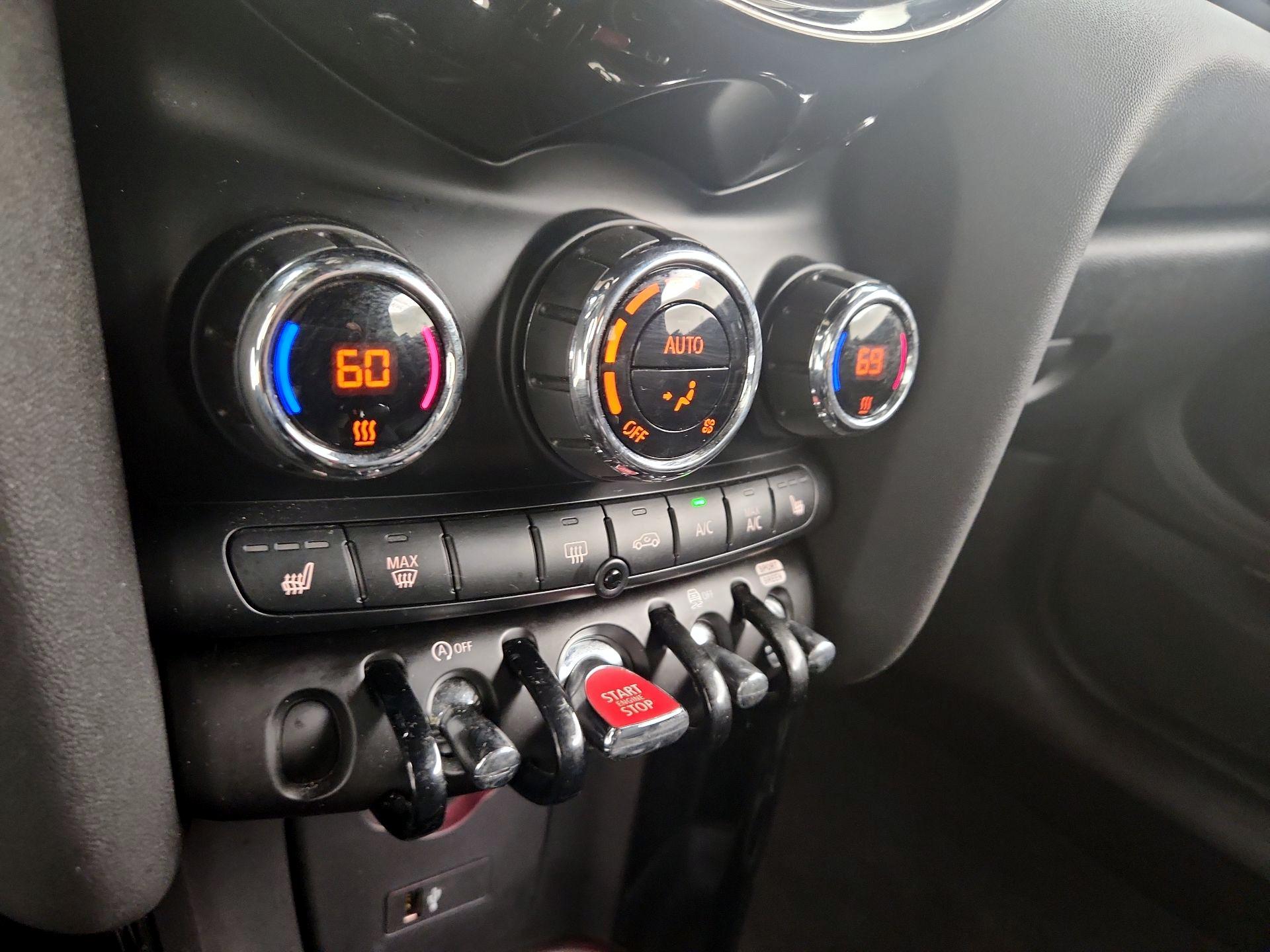 Thumbnail: 2020 MINI Cooper - 16