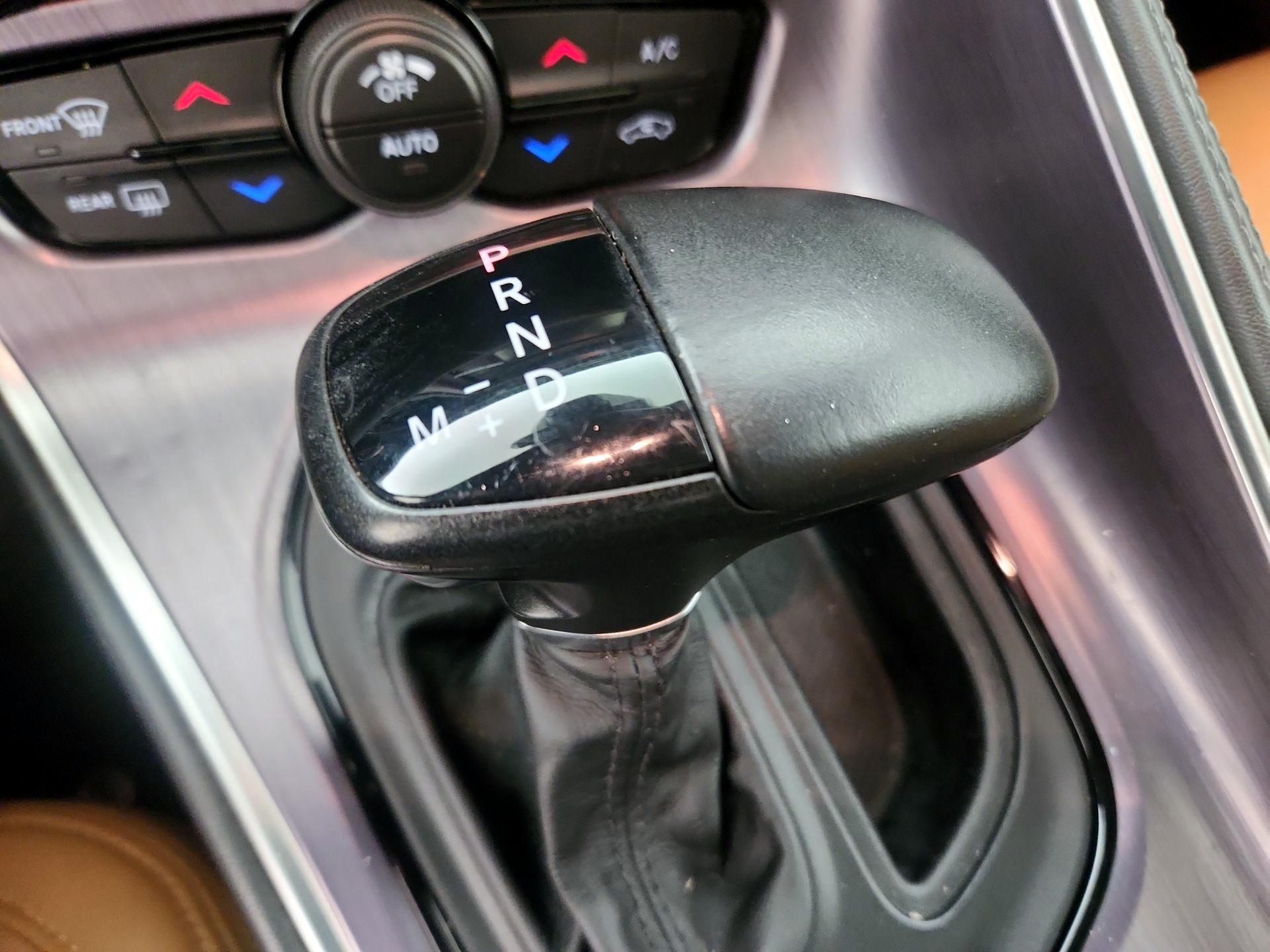 Thumbnail: 2015 Dodge Challenger - 17