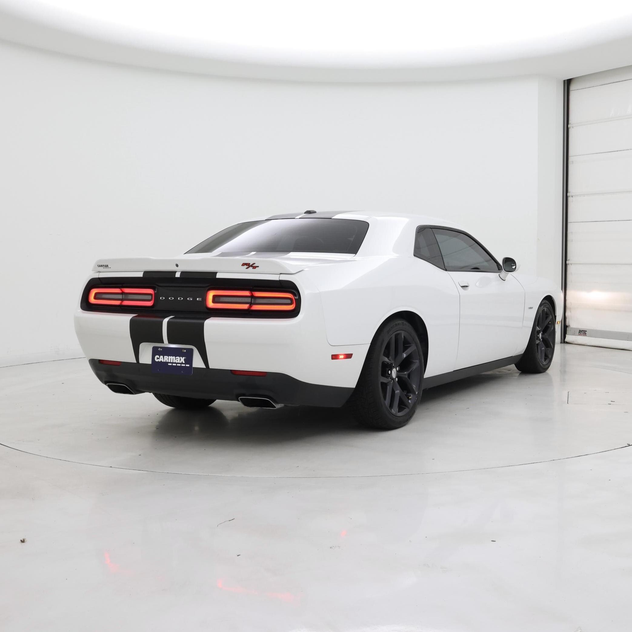 Thumbnail: 2015 Dodge Challenger - 8