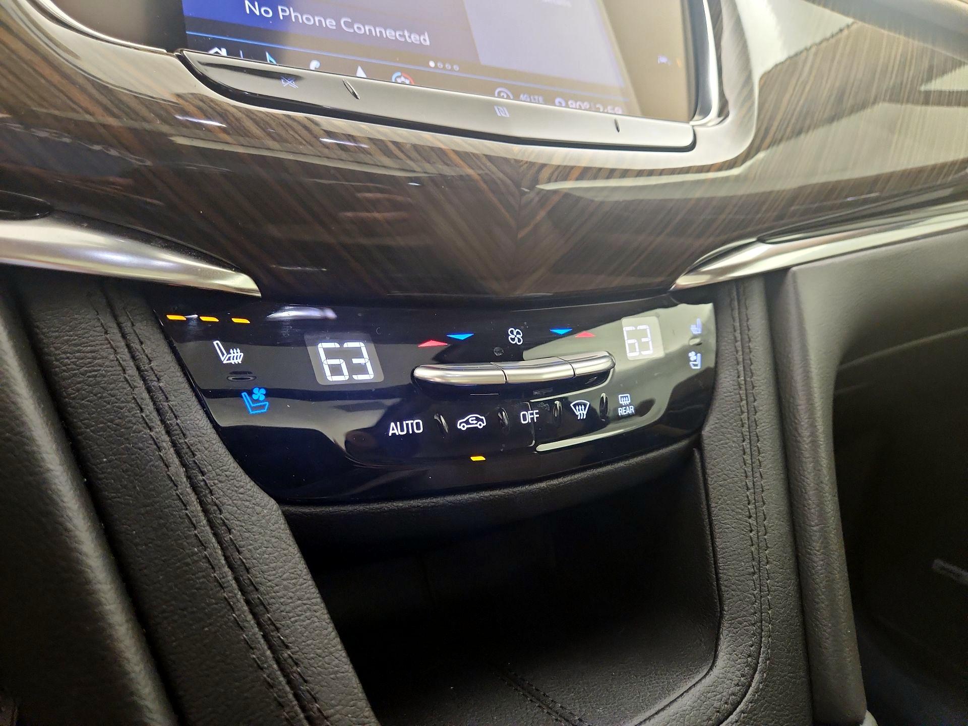 Thumbnail: 2020 Cadillac XT6 - 16