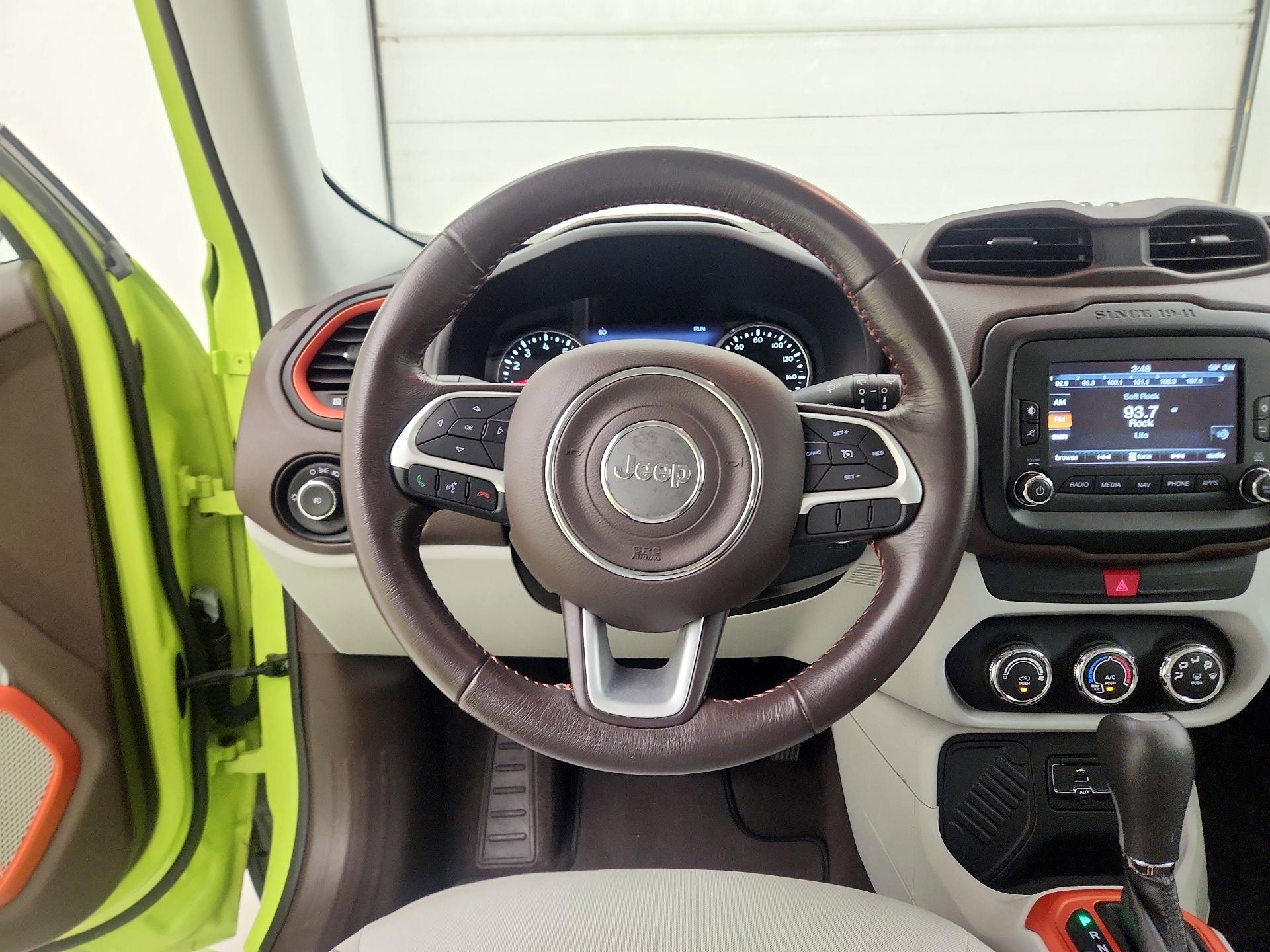 Thumbnail: 2017 Jeep Renegade - 10