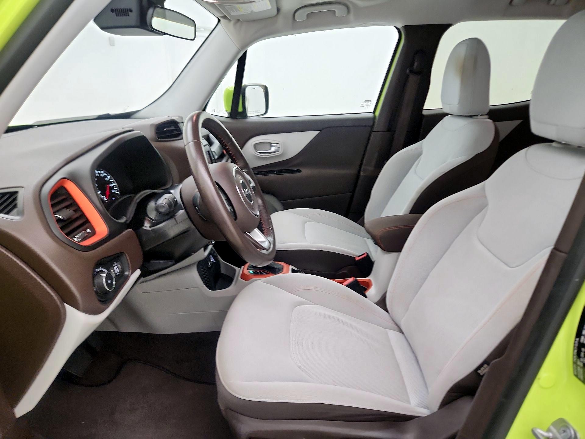 Thumbnail: 2017 Jeep Renegade - 11