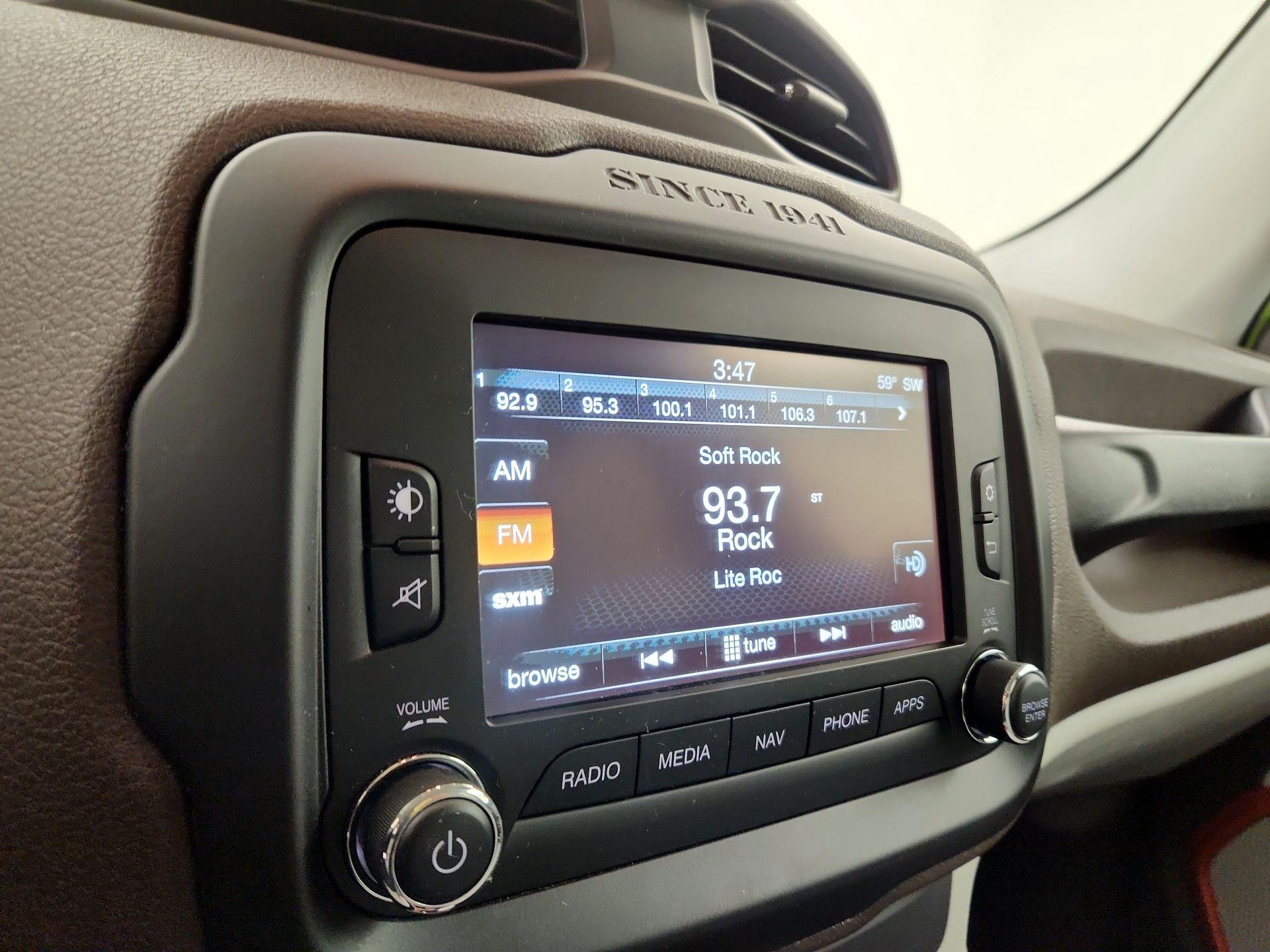 Thumbnail: 2017 Jeep Renegade - 15