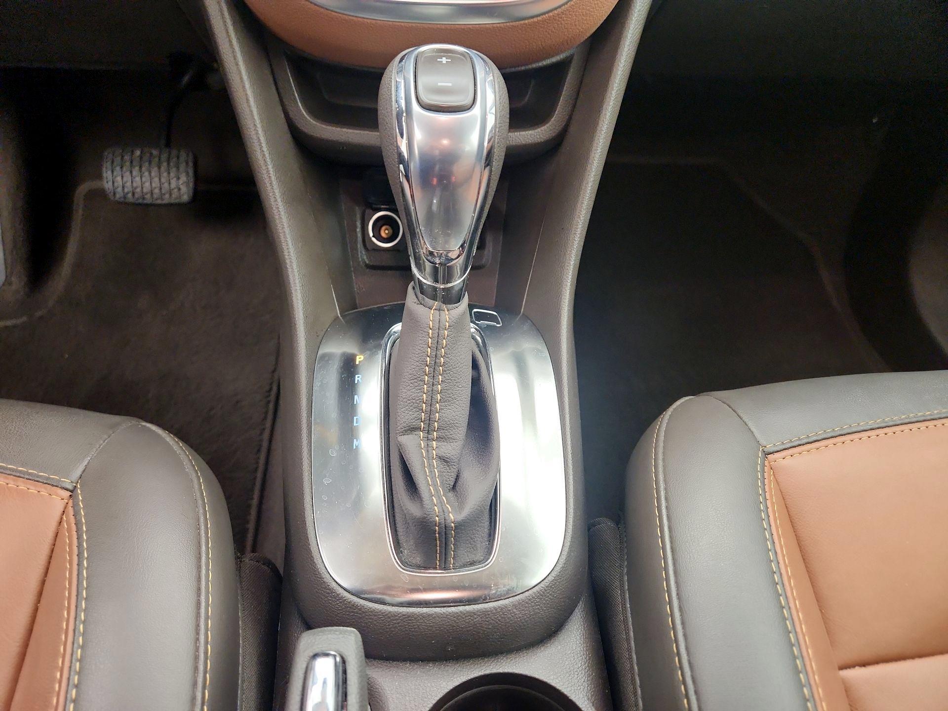 Thumbnail: 2016 Buick Encore - 18