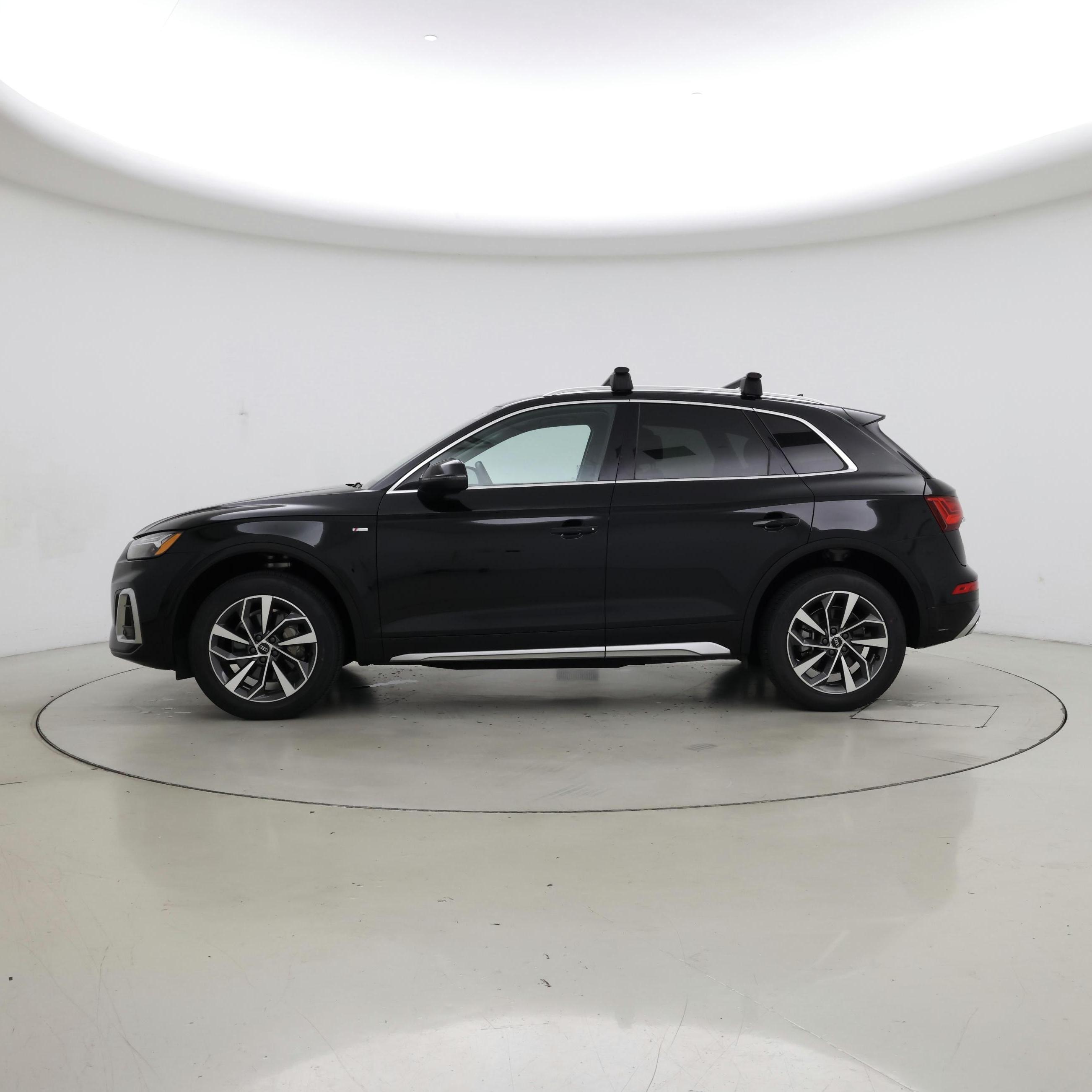 Thumbnail: 2023 Audi Q5 - 3