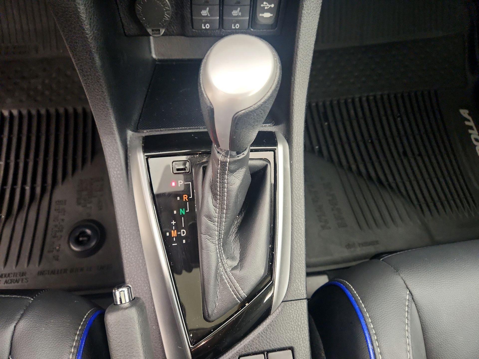 Thumbnail: 2018 Toyota Corolla - 17